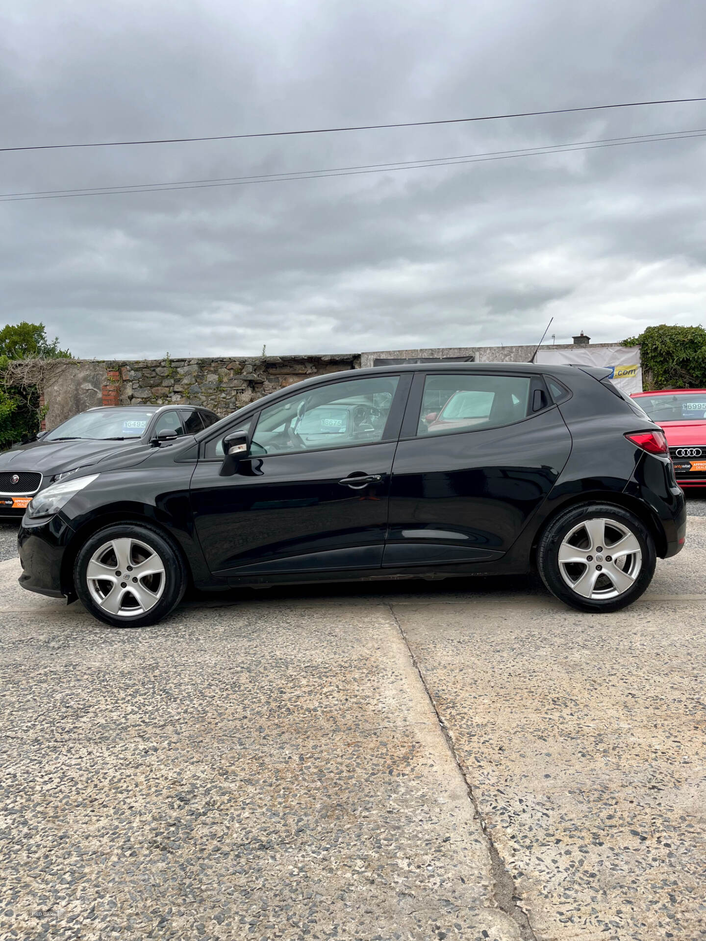 Renault Clio HATCHBACK in Down