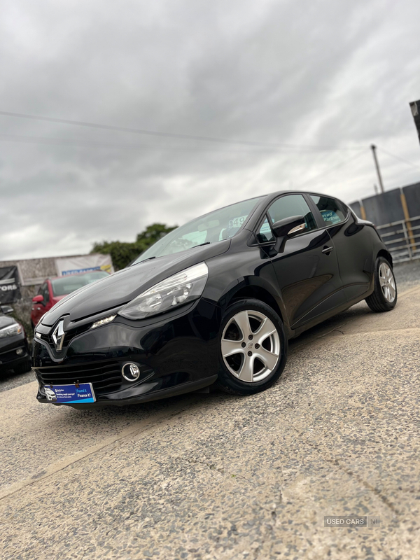Renault Clio HATCHBACK in Down