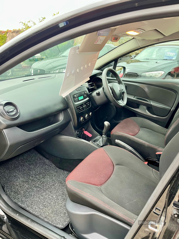 Renault Clio HATCHBACK in Down