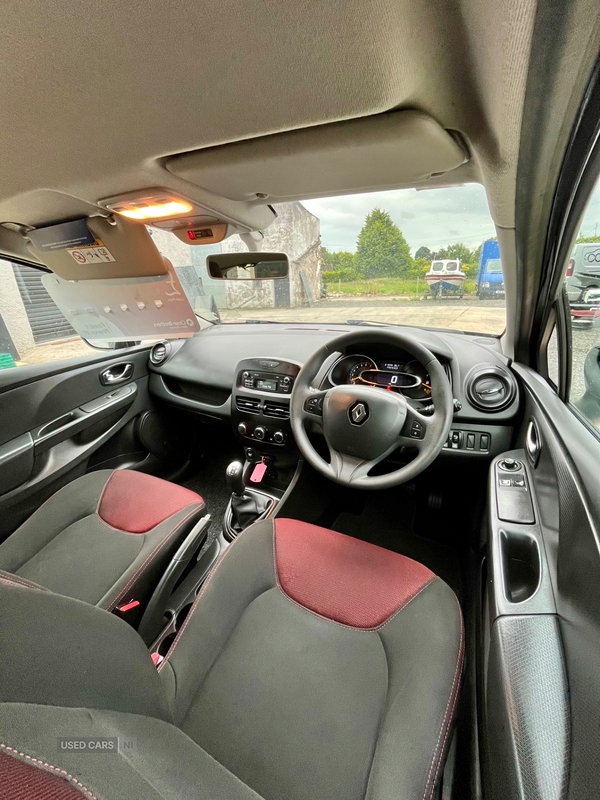 Renault Clio HATCHBACK in Down