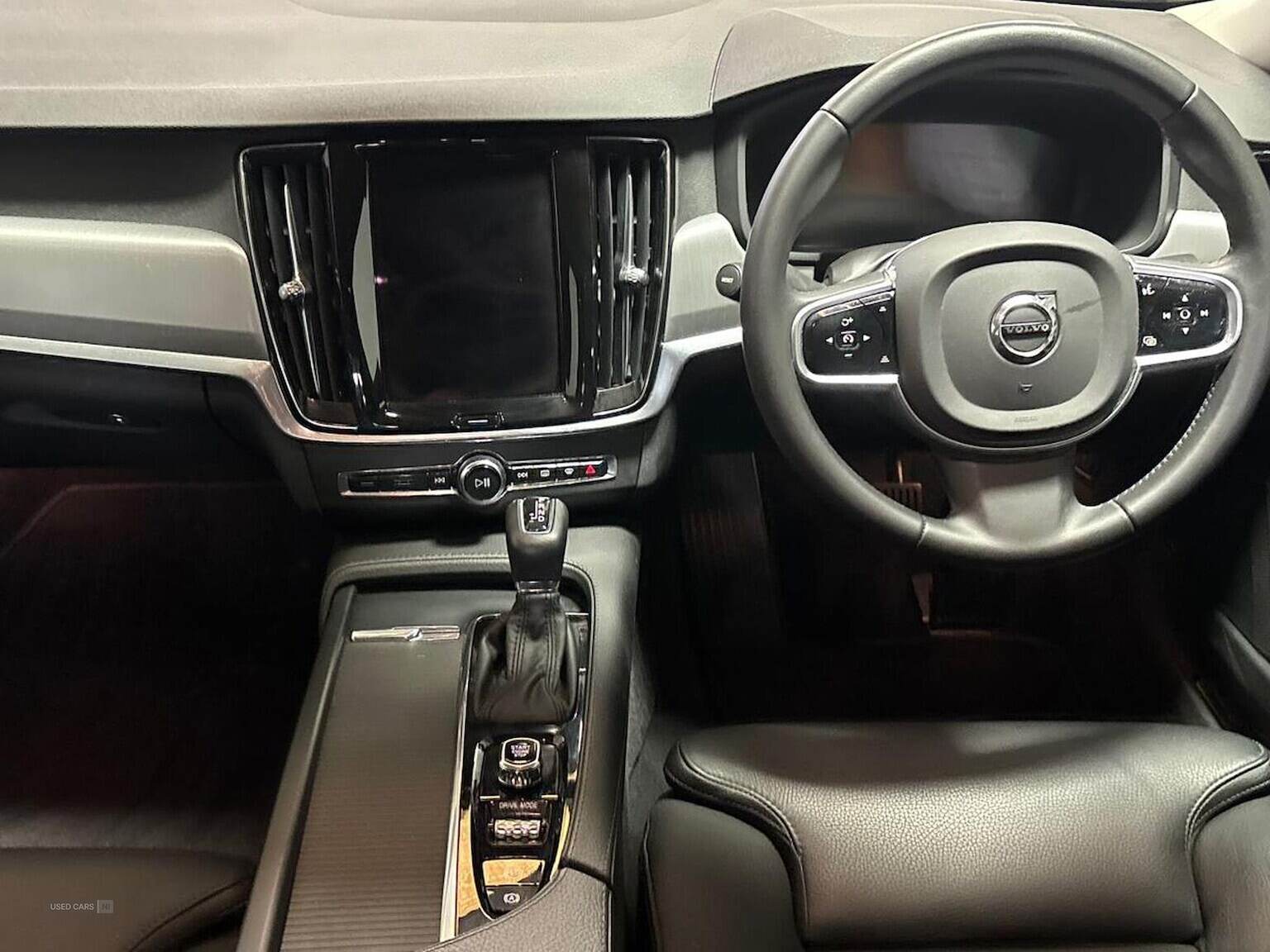 Jan 2020 Volvo S90 2.0 T4 Momentum Plus 4Dr Geartronic