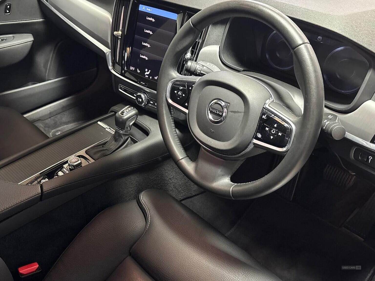 Jan 2020 Volvo S90 2.0 T4 Momentum Plus 4Dr Geartronic