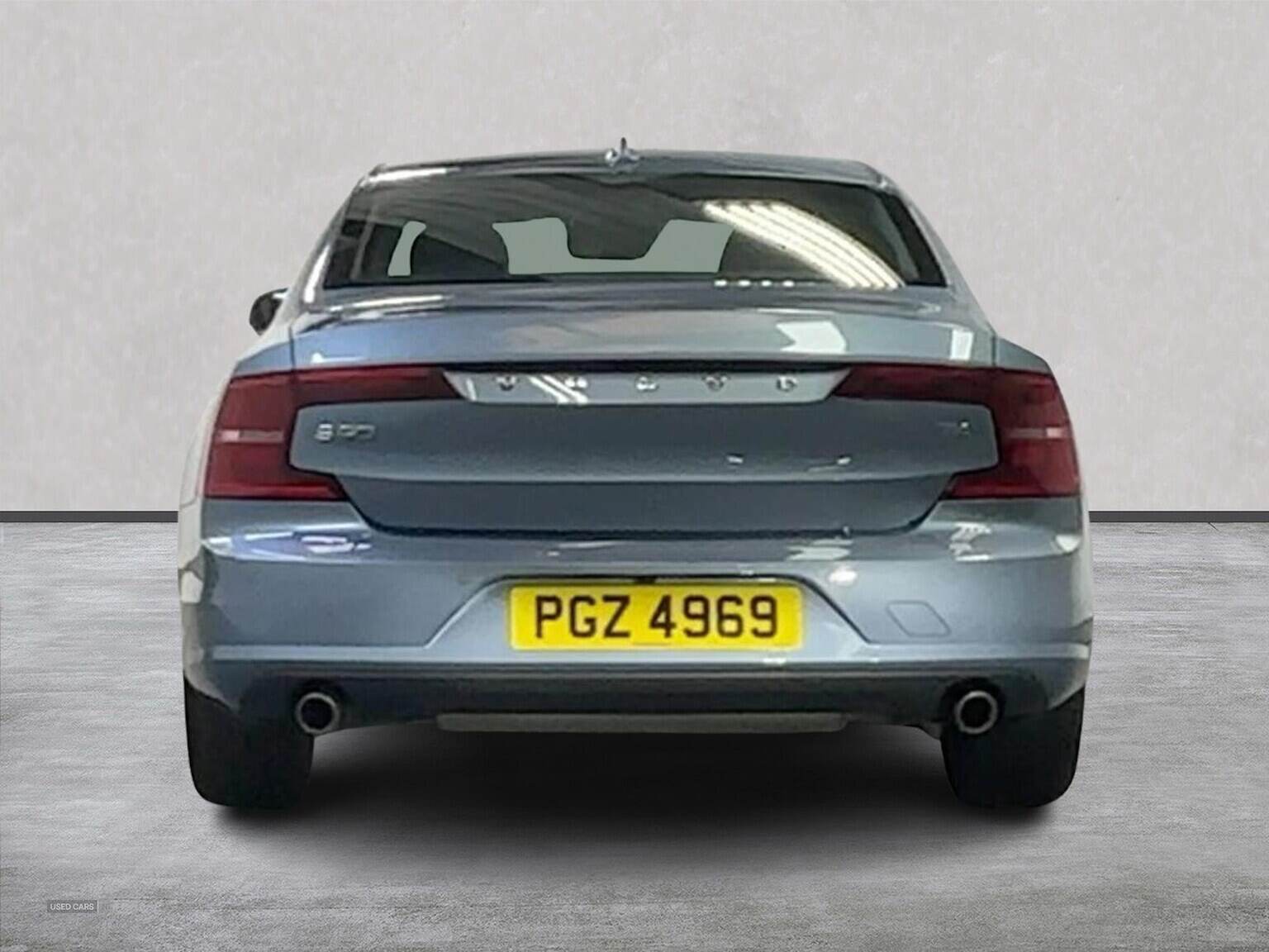 Jan 2020 Volvo S90 2.0 T4 Momentum Plus 4Dr Geartronic