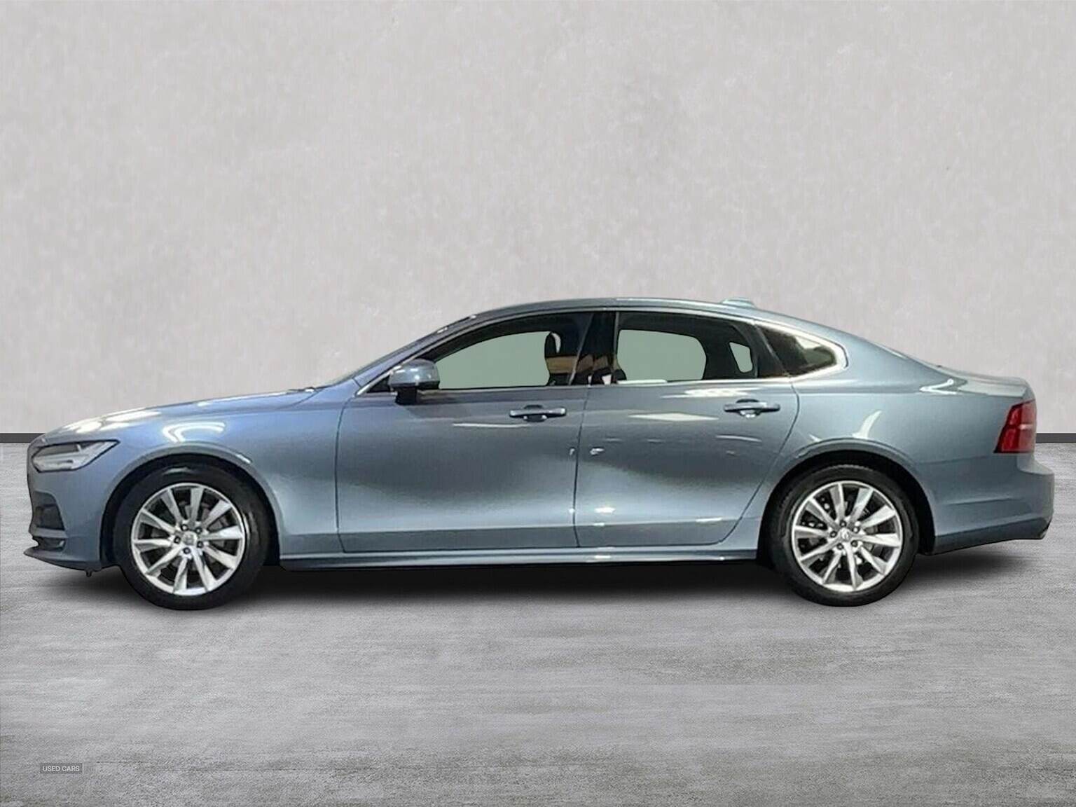 Jan 2020 Volvo S90 2.0 T4 Momentum Plus 4Dr Geartronic