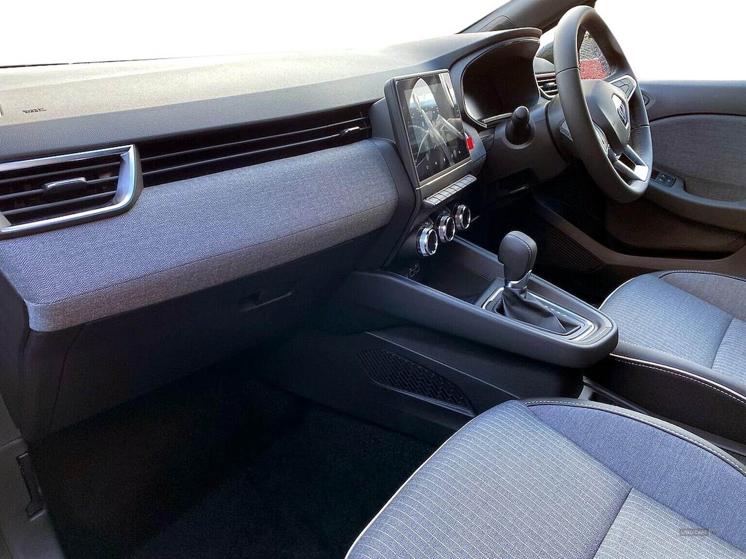Jun 2025 Renault Clio 1.6 E-Tech Full Hybrid 145 Techno 5Dr Auto