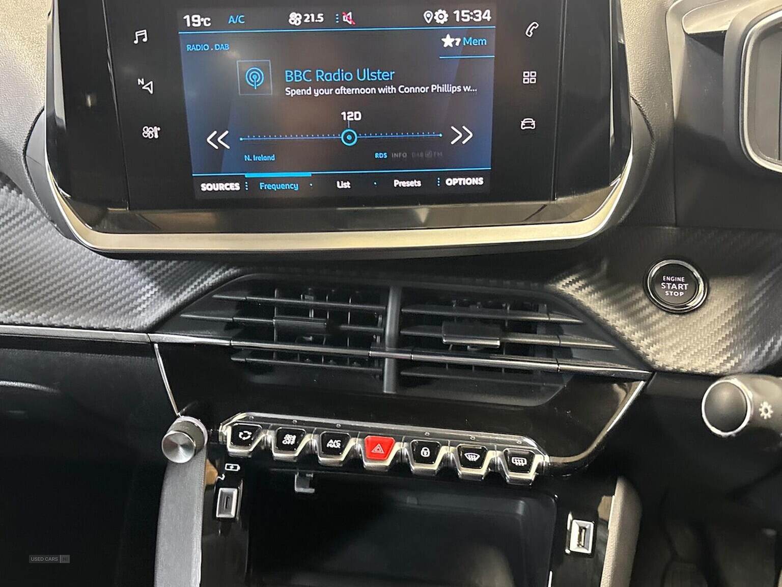 Jan 2022 Peugeot 208 1.2 Puretech 100 Allure Premium 5Dr