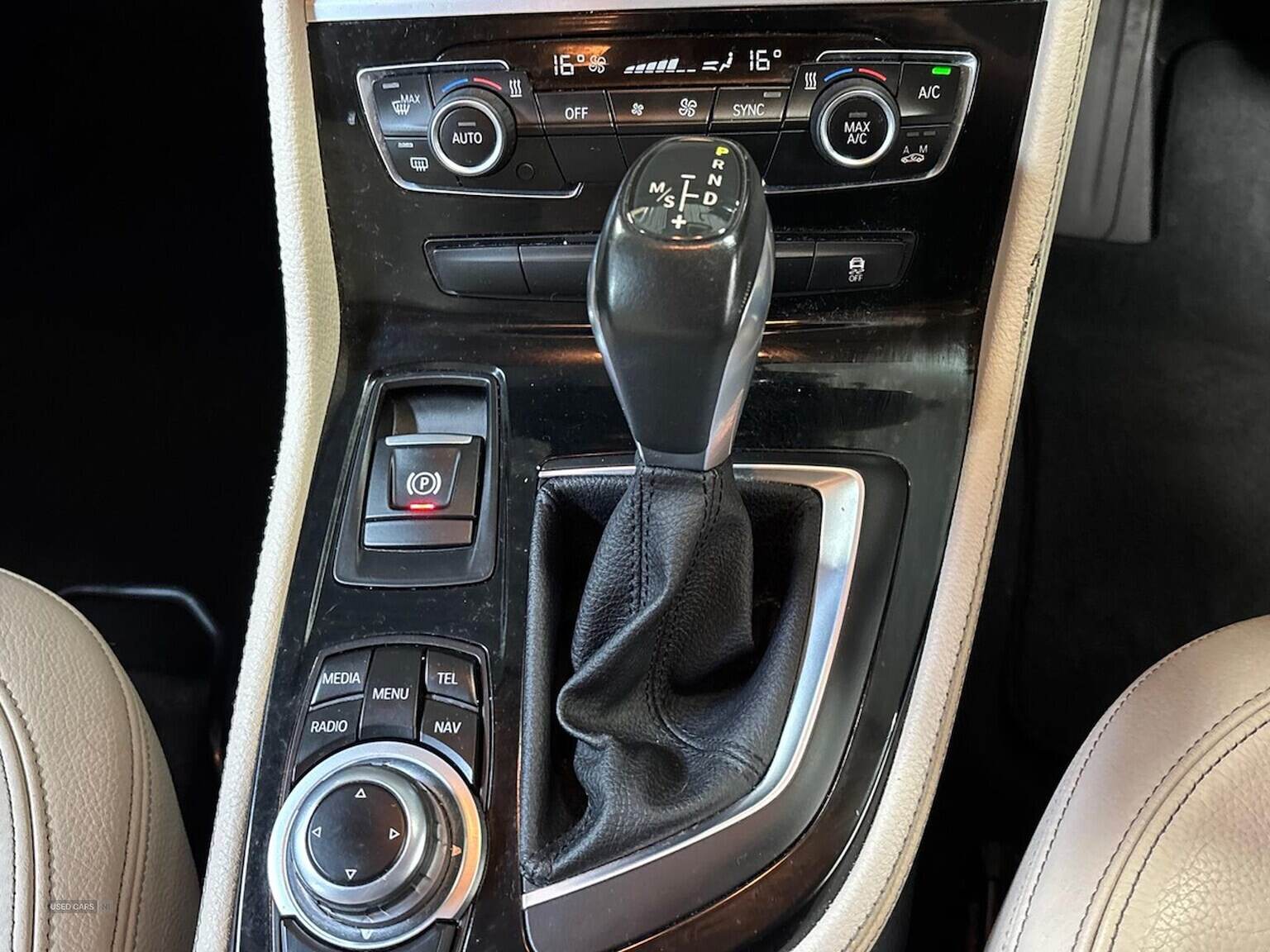 Feb 2016 BMW 2 Series 218D Luxury 5Dr Step Auto