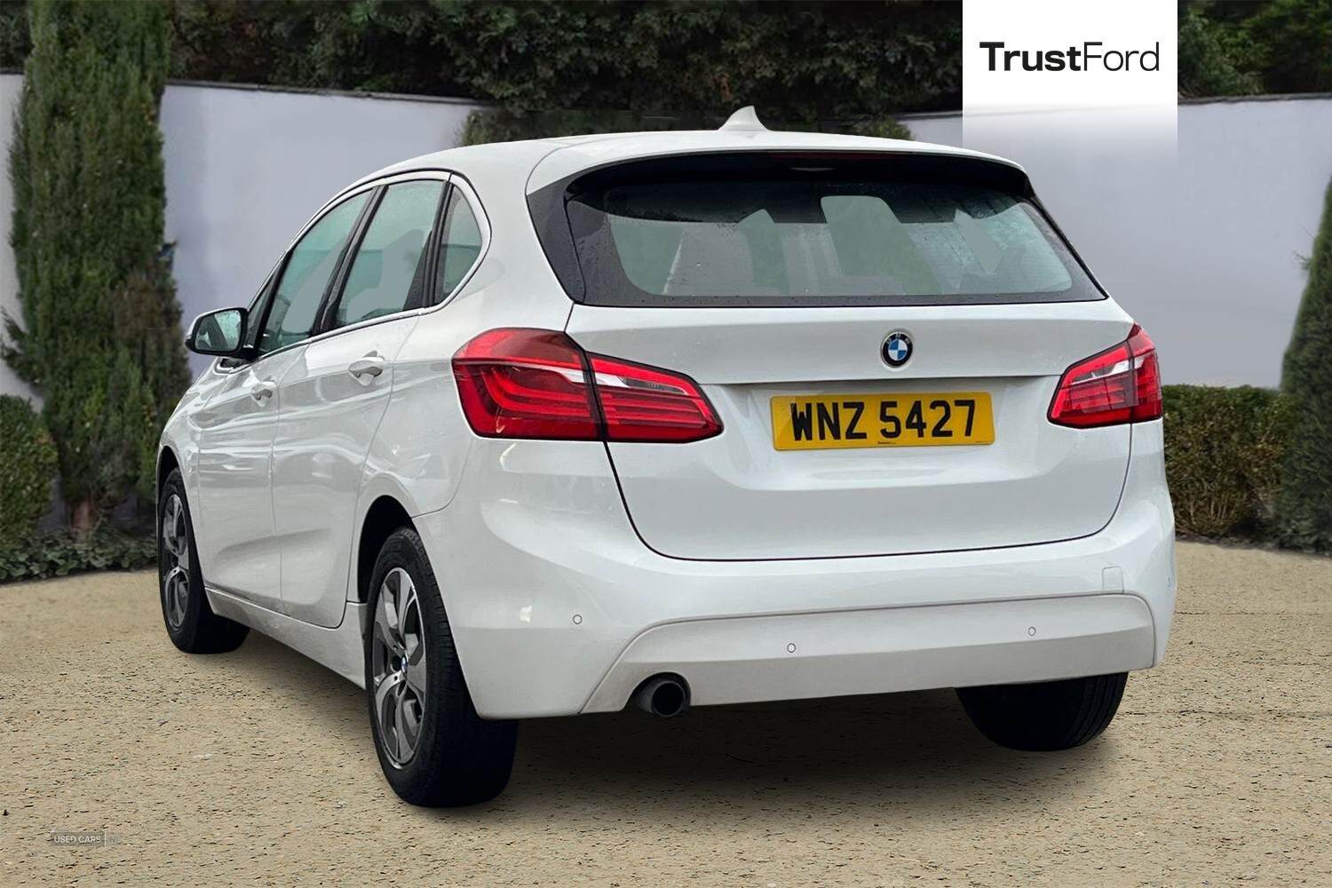 2015 BMW 2 Series 218i SE 5dr Step Auto