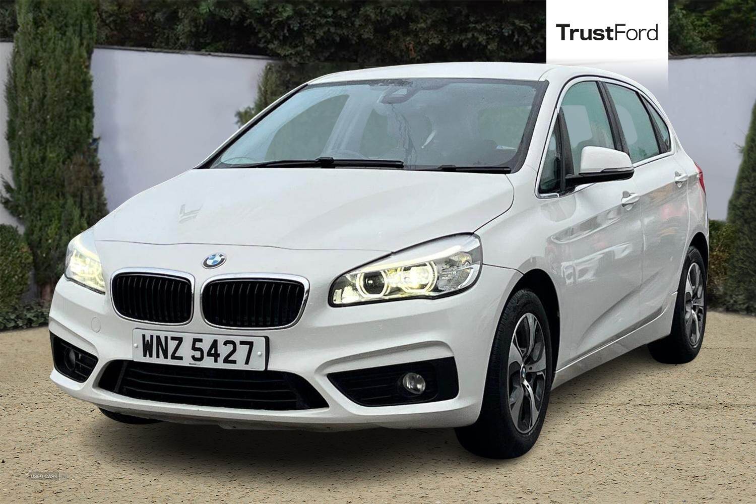 2015 BMW 2 Series 218i SE 5dr Step Auto