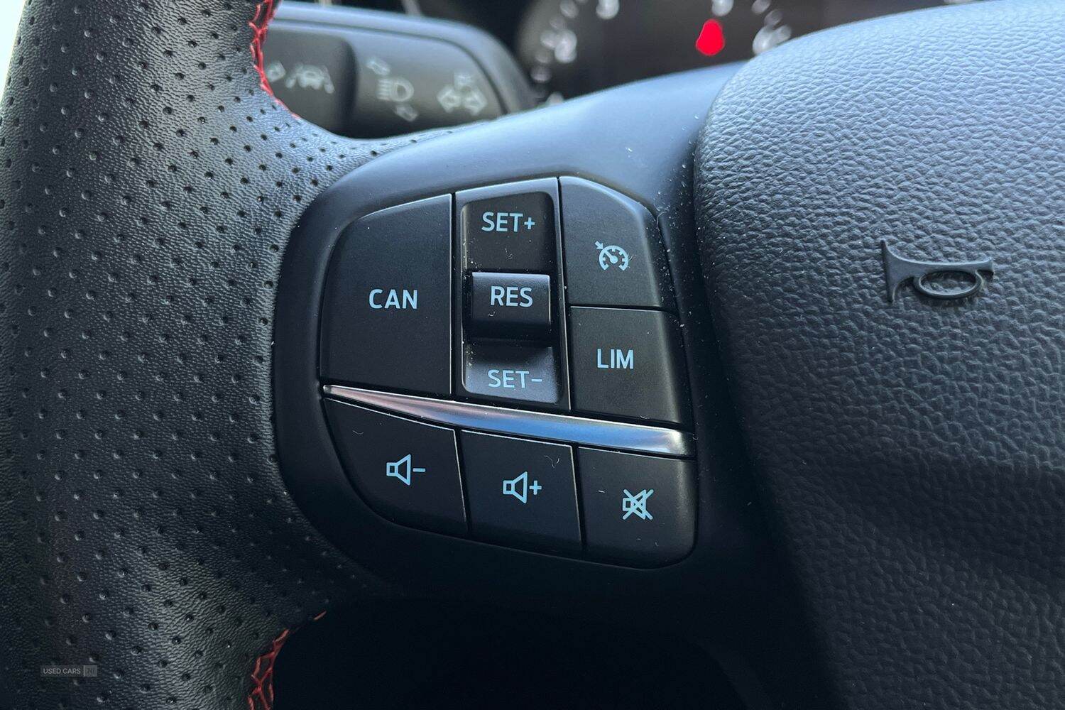 Sep 2024 Ford Focus 1.0 EcoBoost Hybrid mHEV ST-Line 5dr