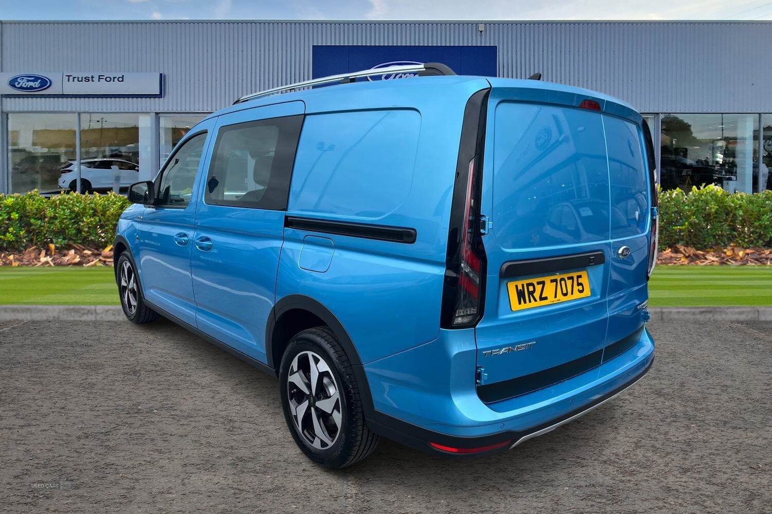 Apr 2025 Ford Transit Connect 1.5 EcoBoost PHEV 150 Active FlexCab Van Auto