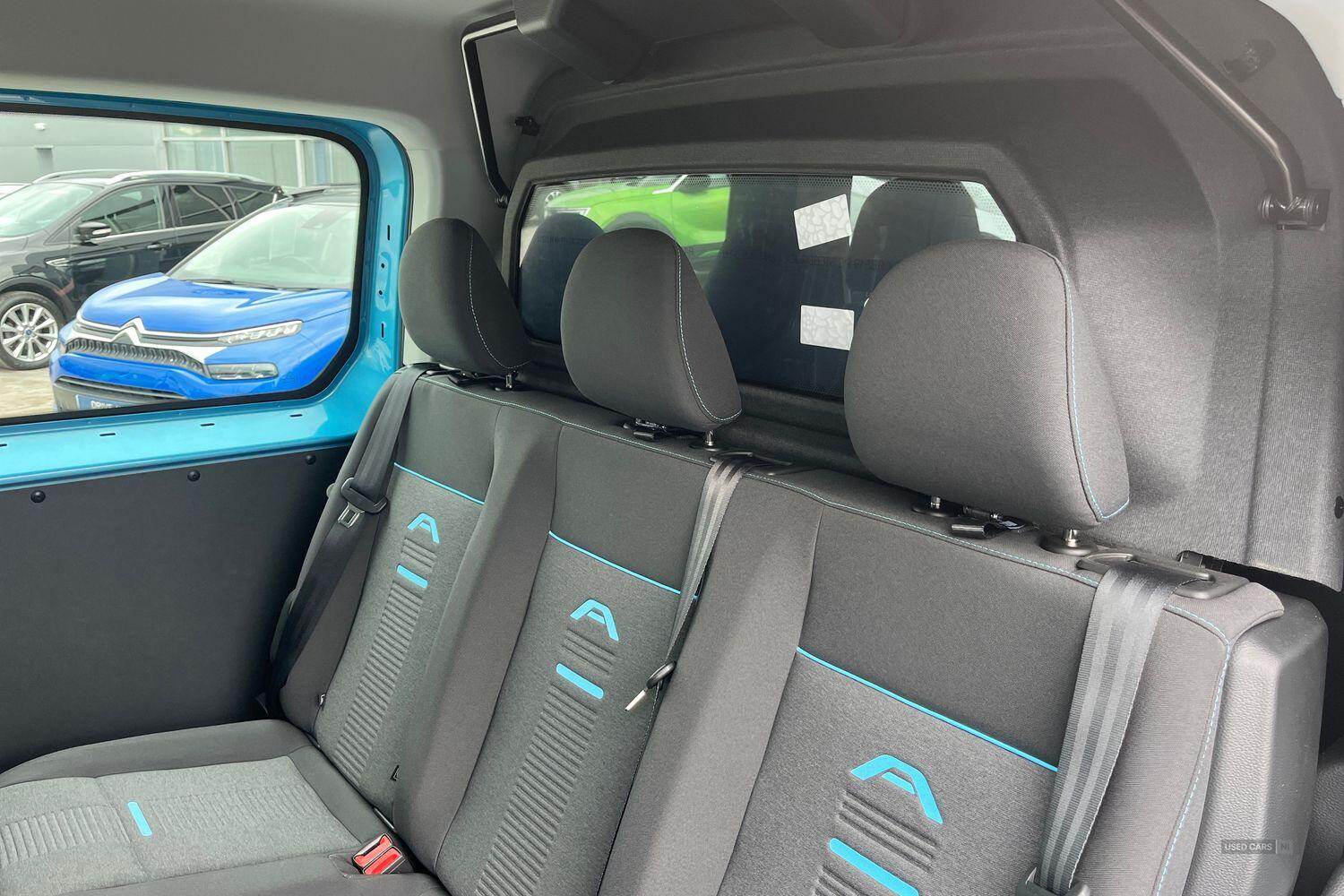 Apr 2025 Ford Transit Connect 1.5 EcoBoost PHEV 150 Active FlexCab Van Auto