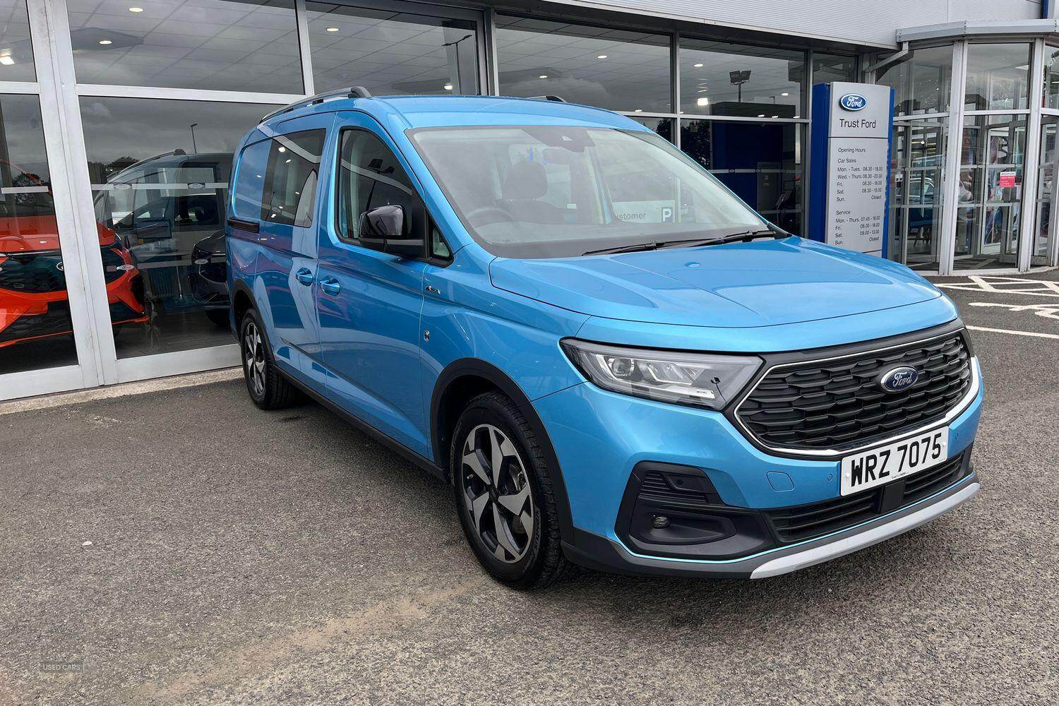 Apr 2025 Ford Transit Connect 1.5 EcoBoost PHEV 150 Active FlexCab Van Auto