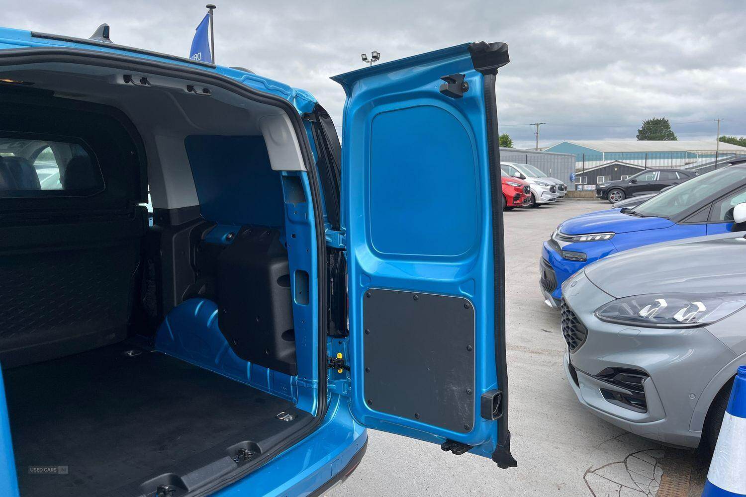 Apr 2025 Ford Transit Connect 1.5 EcoBoost PHEV 150 Active FlexCab Van Auto