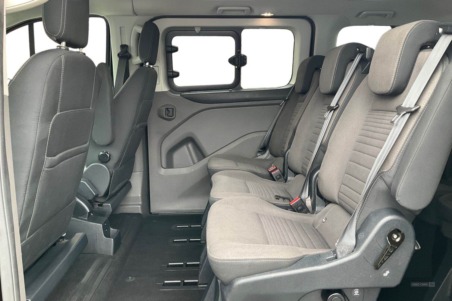 May 2022 Ford Tourneo Custom 2.0 EcoBlue 130ps L/R 8 Seater Titanium Auto