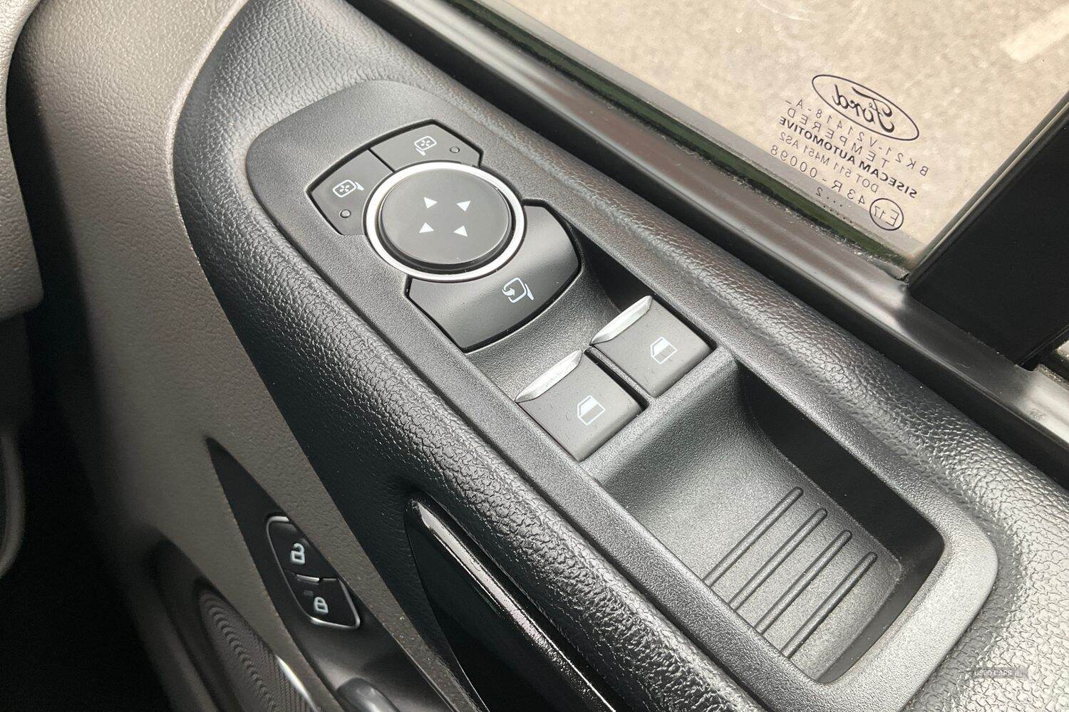May 2022 Ford Tourneo Custom 2.0 EcoBlue 130ps L/R 8 Seater Titanium Auto
