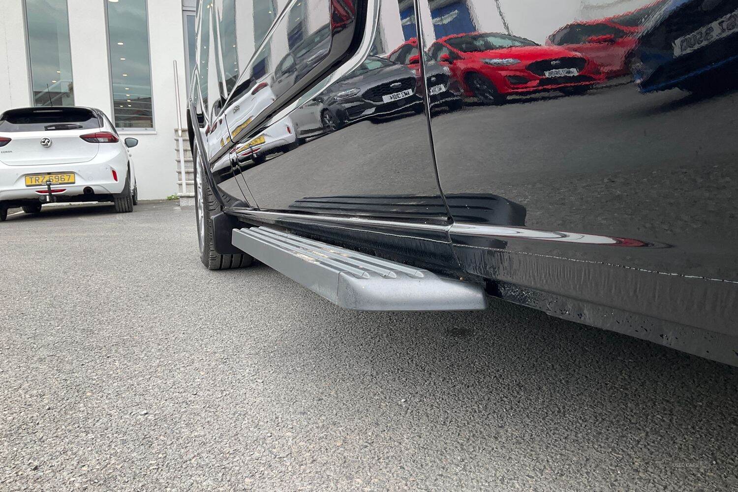 May 2022 Ford Tourneo Custom 2.0 EcoBlue 130ps L/R 8 Seater Titanium Auto