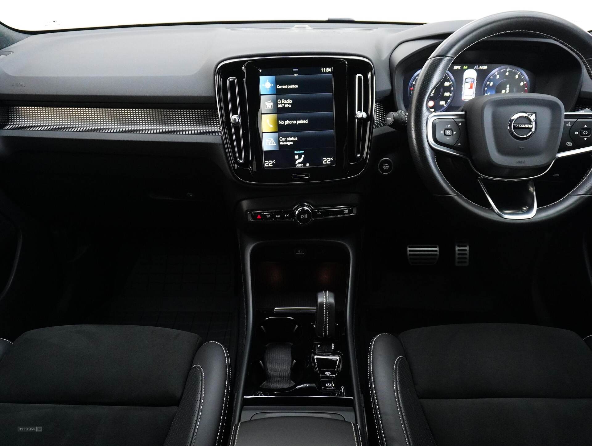 Apr 2021 Volvo XC40 2.0 B4P R DESIGN 5dr Auto