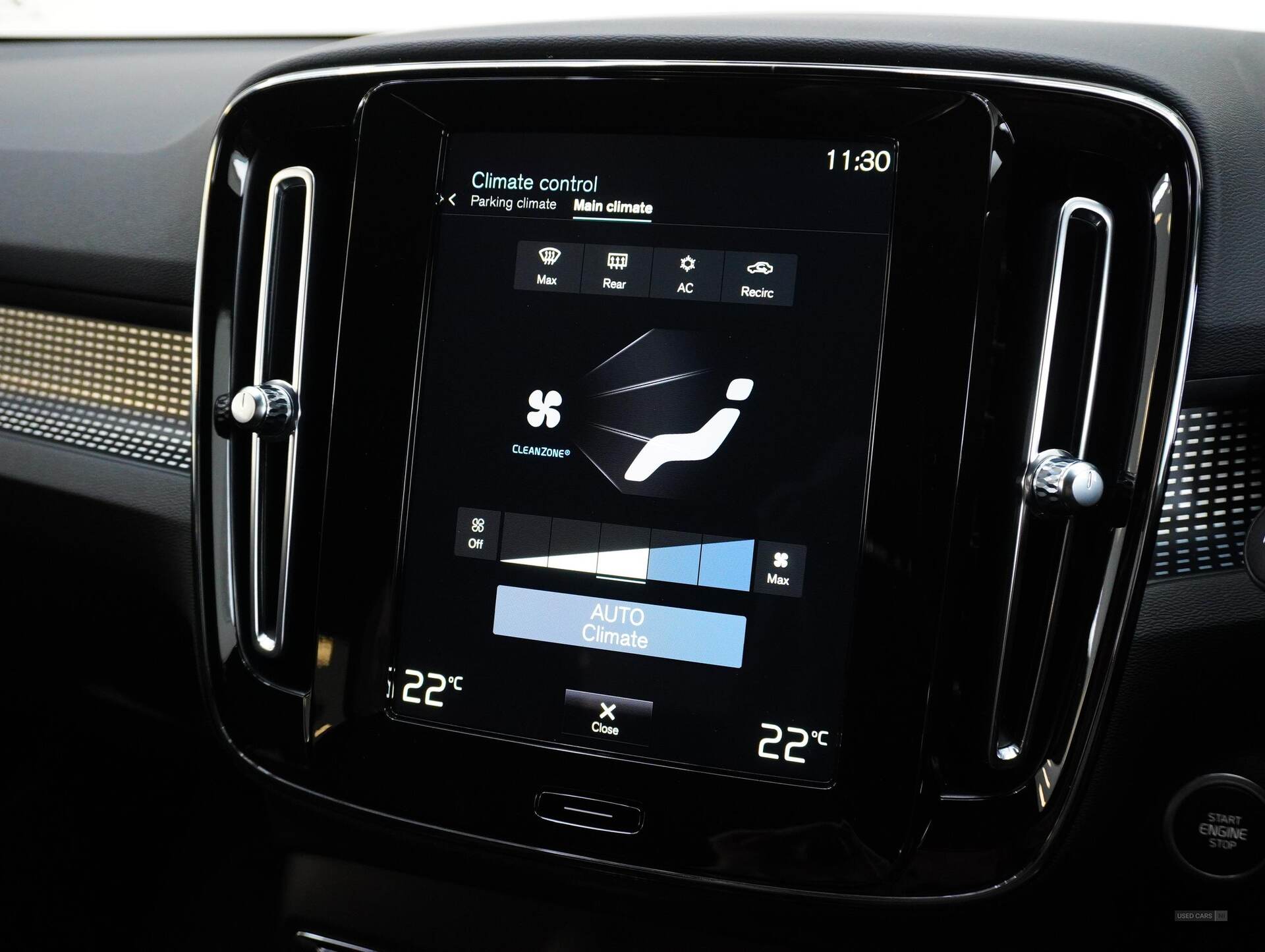 Apr 2021 Volvo XC40 2.0 B4P R DESIGN 5dr Auto