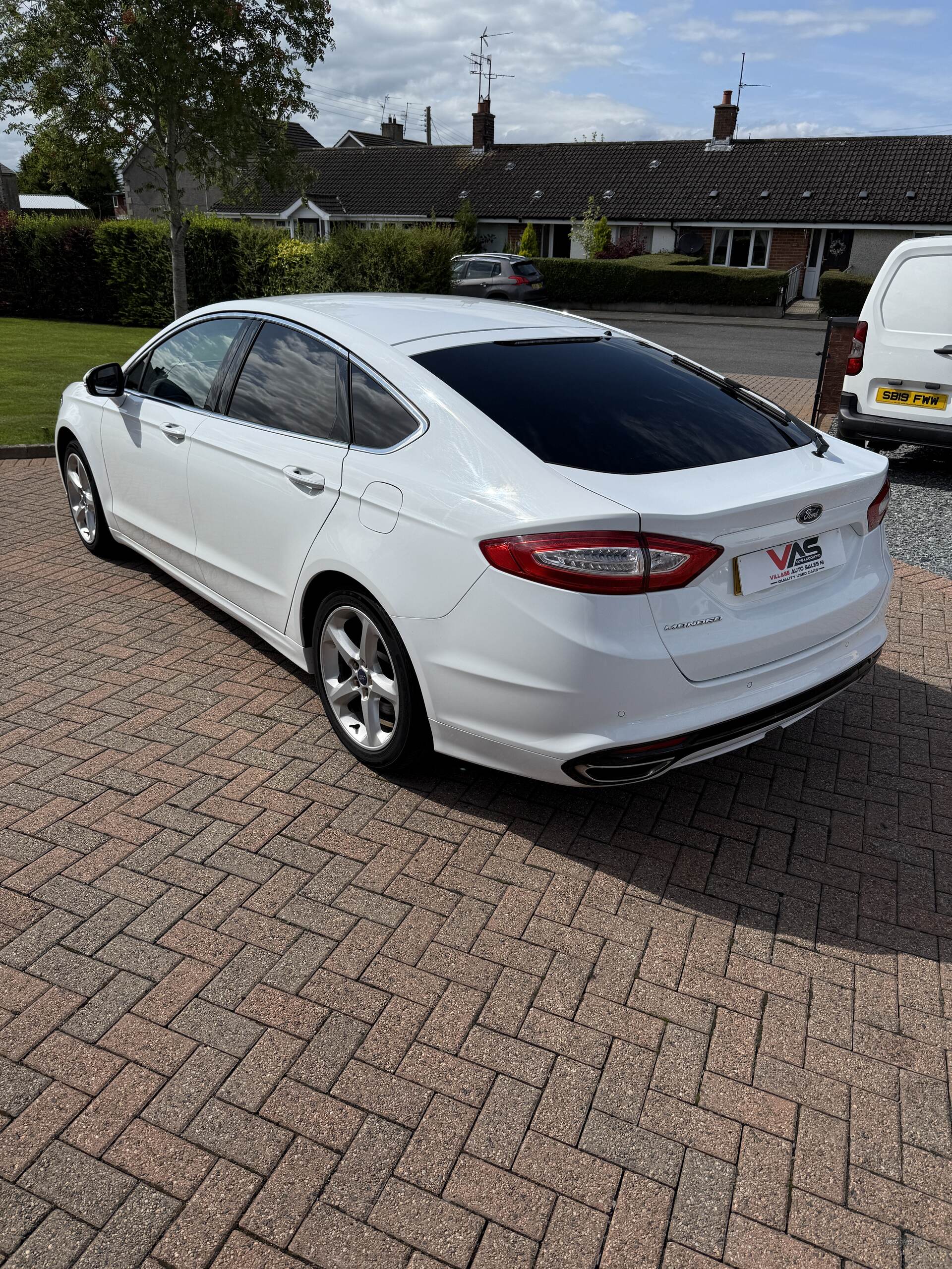 Jun 2016 Ford Mondeo 2.0 TDCi 180 Titanium 5dr