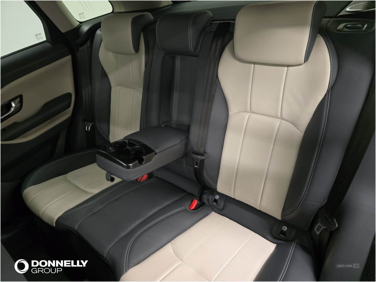 Oct 2018 Land Rover Range Rover Evoque 2.0 TD4 SE Tech 5dr Auto