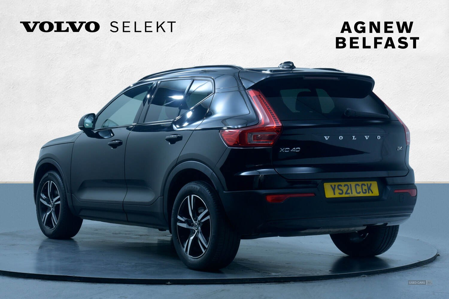 Apr 2021 Volvo XC40 2.0 B4P R DESIGN 5dr AWD Auto