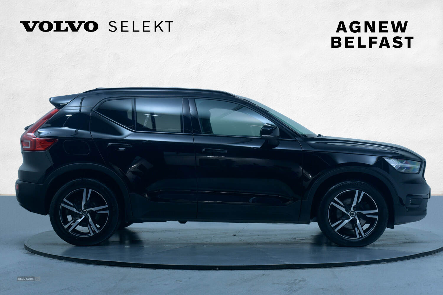 Apr 2021 Volvo XC40 2.0 B4P R DESIGN 5dr AWD Auto