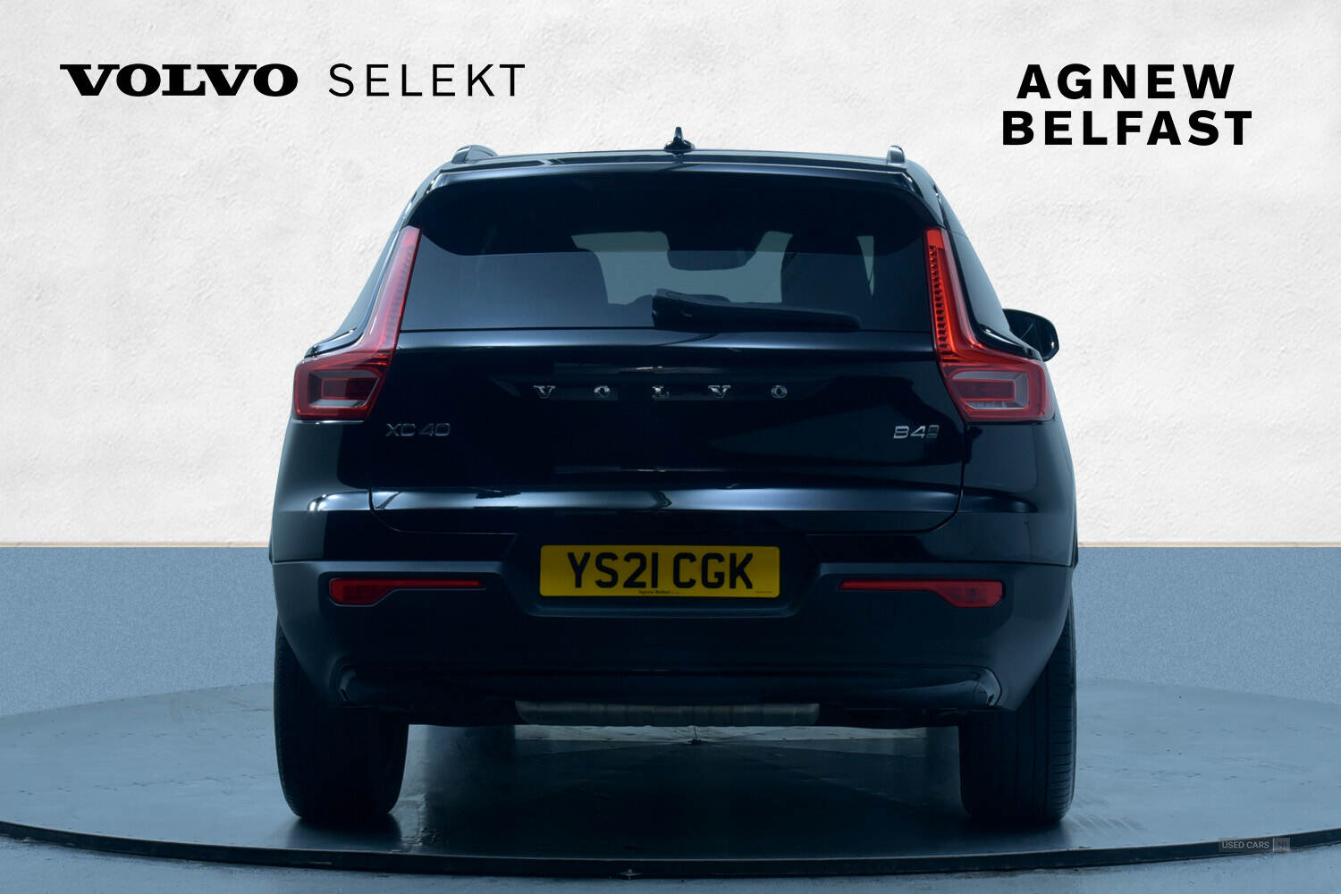 Apr 2021 Volvo XC40 2.0 B4P R DESIGN 5dr AWD Auto