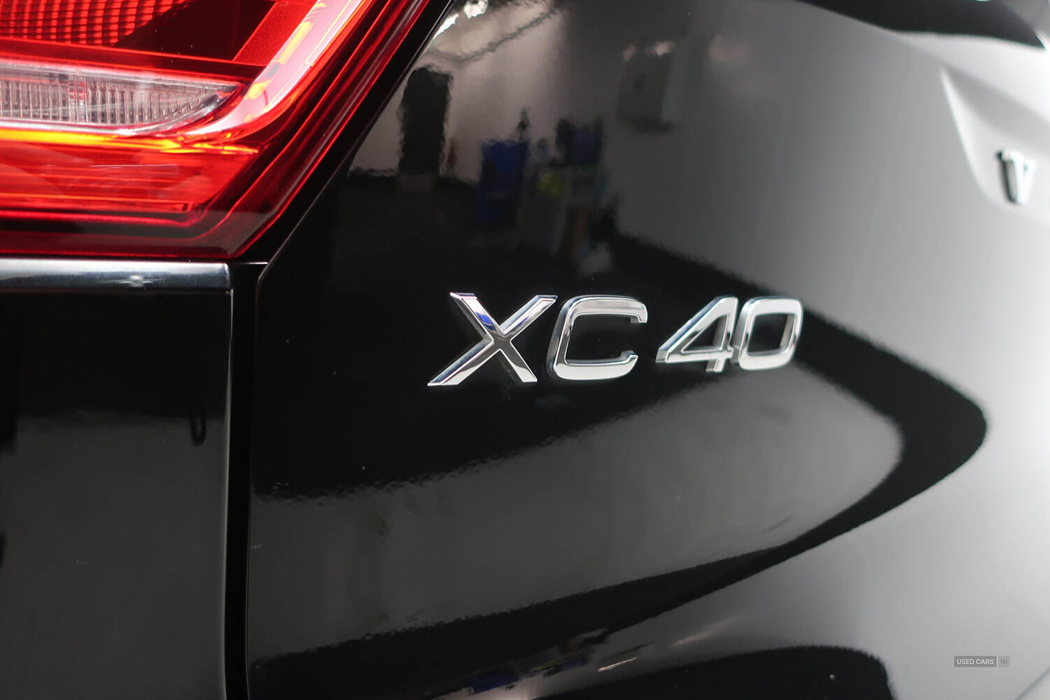 Apr 2021 Volvo XC40 2.0 B4P R DESIGN 5dr AWD Auto