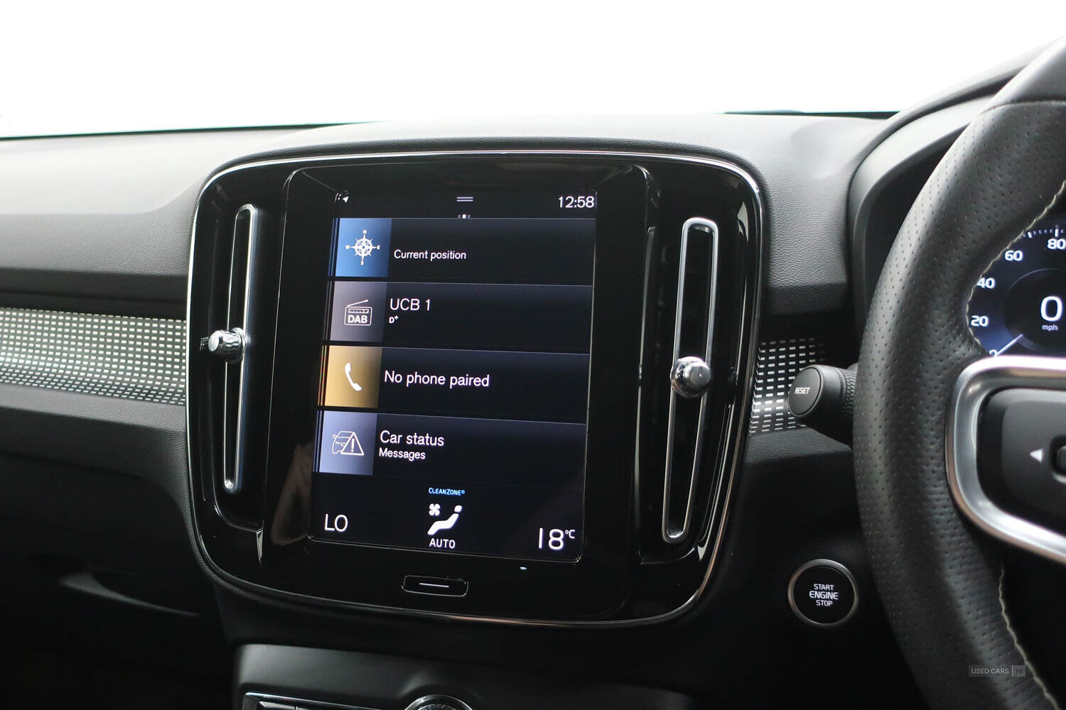 Apr 2021 Volvo XC40 2.0 B4P R DESIGN 5dr AWD Auto