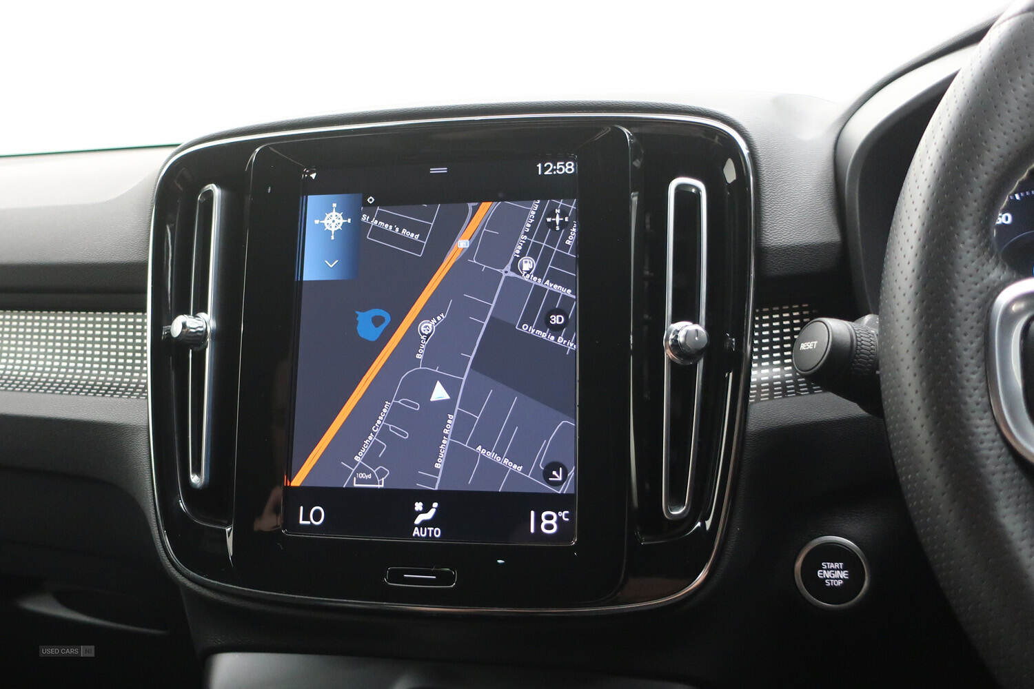 Apr 2021 Volvo XC40 2.0 B4P R DESIGN 5dr AWD Auto