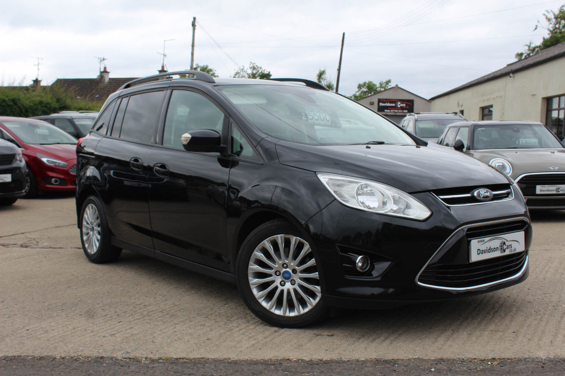 Mar 2014 Ford Grand C-MAX 1.6 TDCi Titanium 5dr