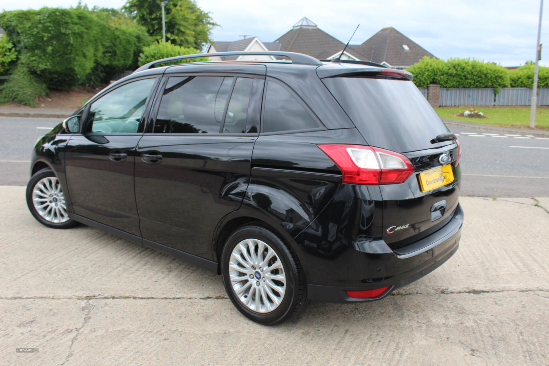 Mar 2014 Ford Grand C-MAX 1.6 TDCi Titanium 5dr