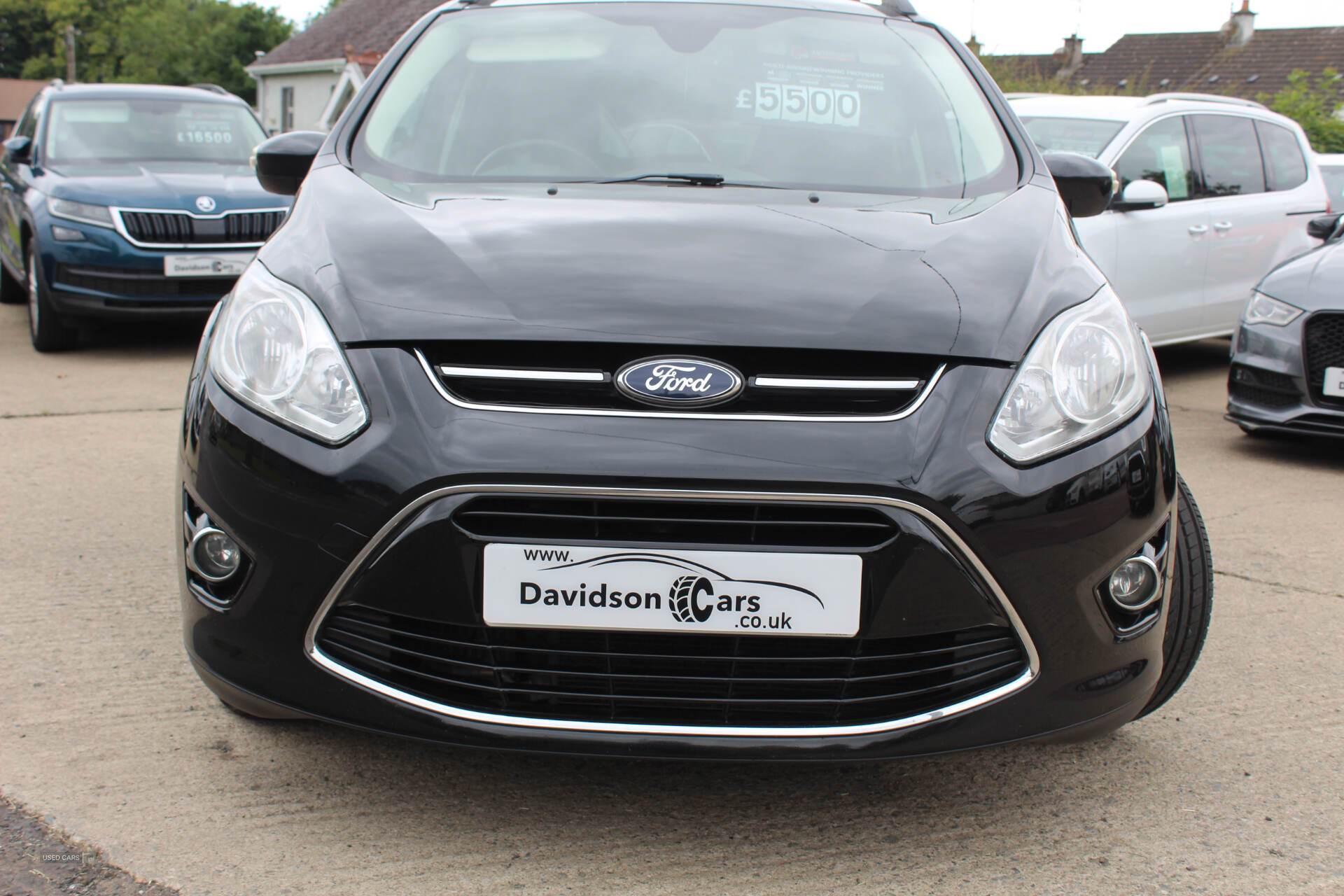Mar 2014 Ford Grand C-MAX 1.6 TDCi Titanium 5dr