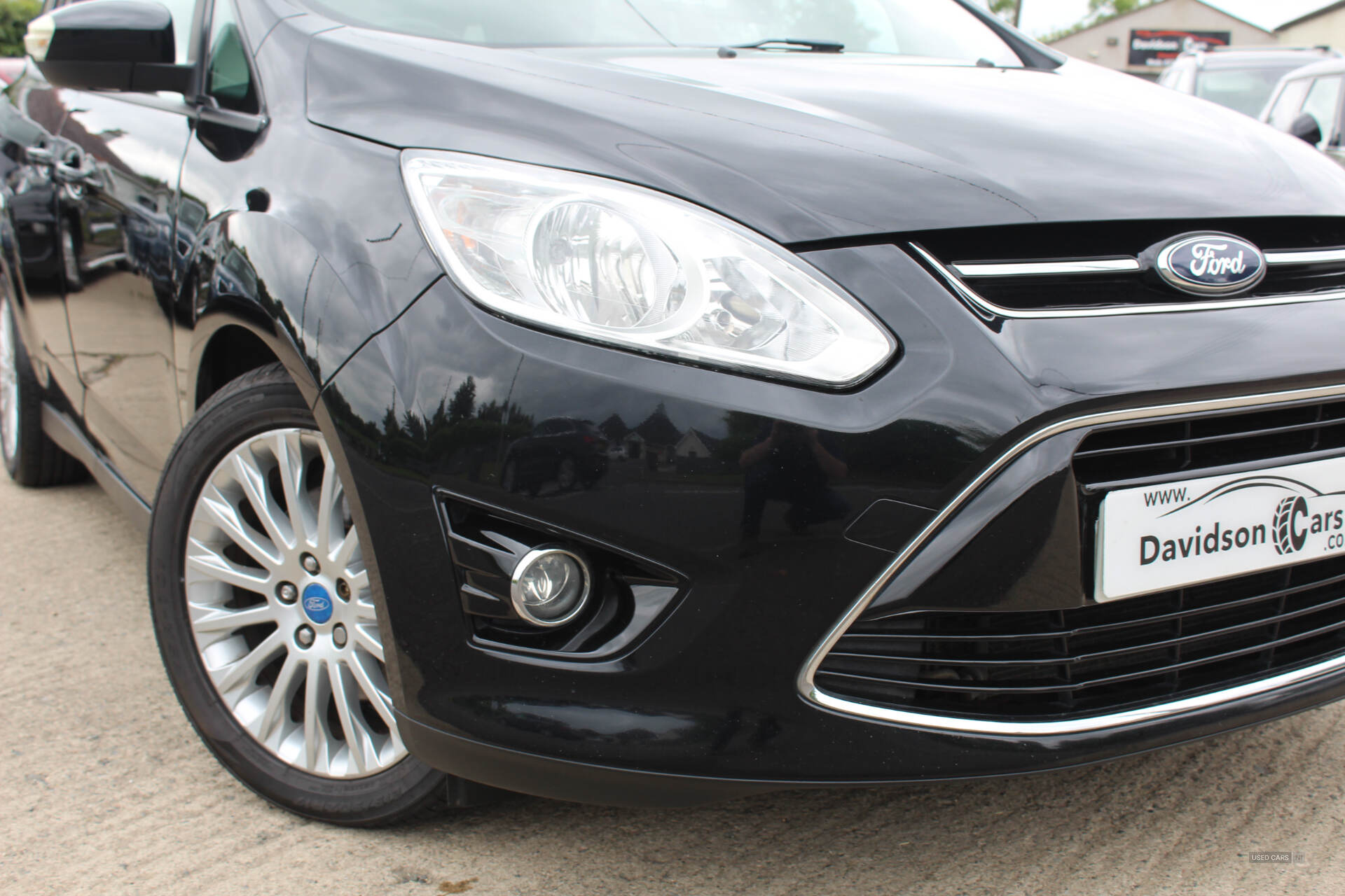 Mar 2014 Ford Grand C-MAX 1.6 TDCi Titanium 5dr