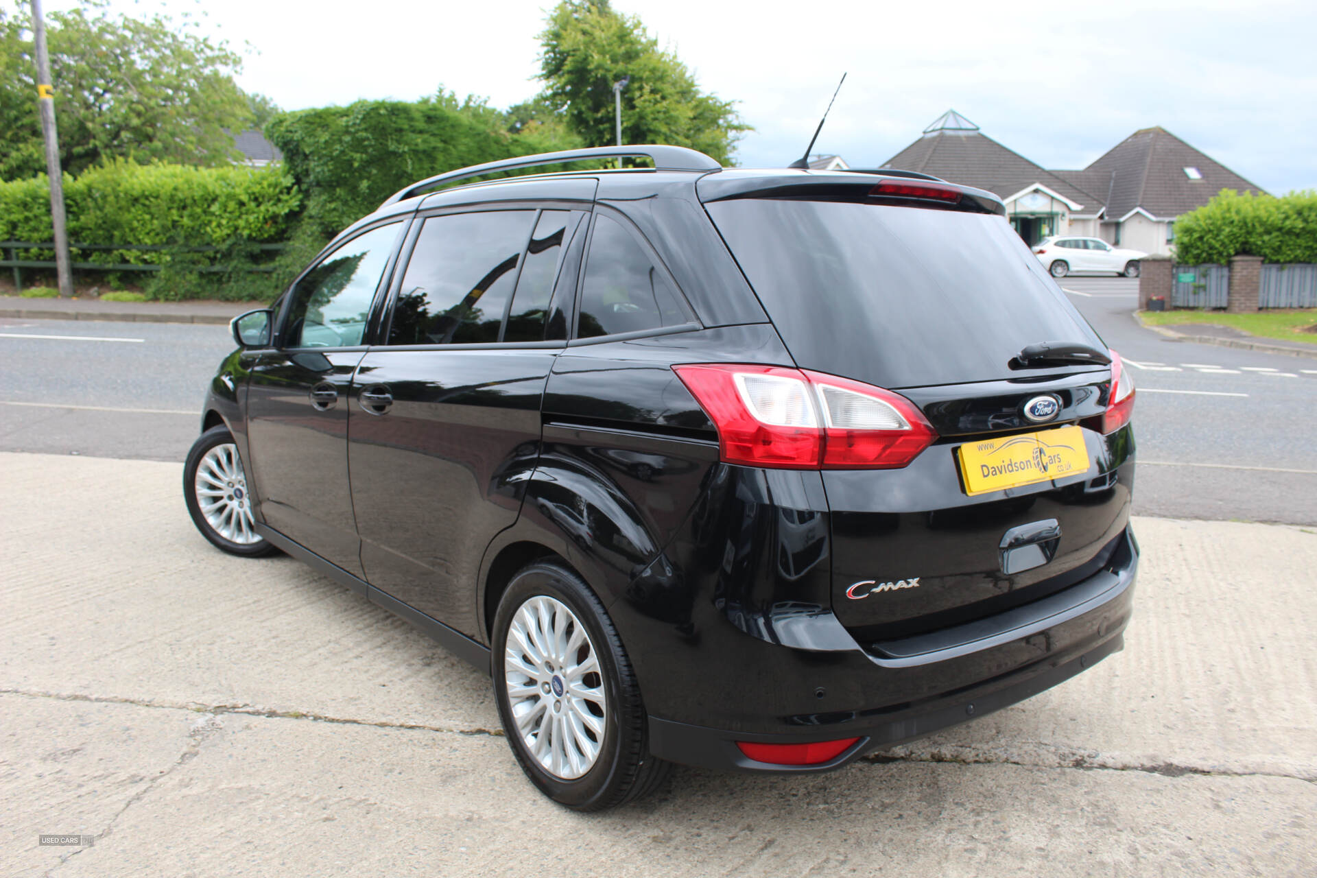Mar 2014 Ford Grand C-MAX 1.6 TDCi Titanium 5dr