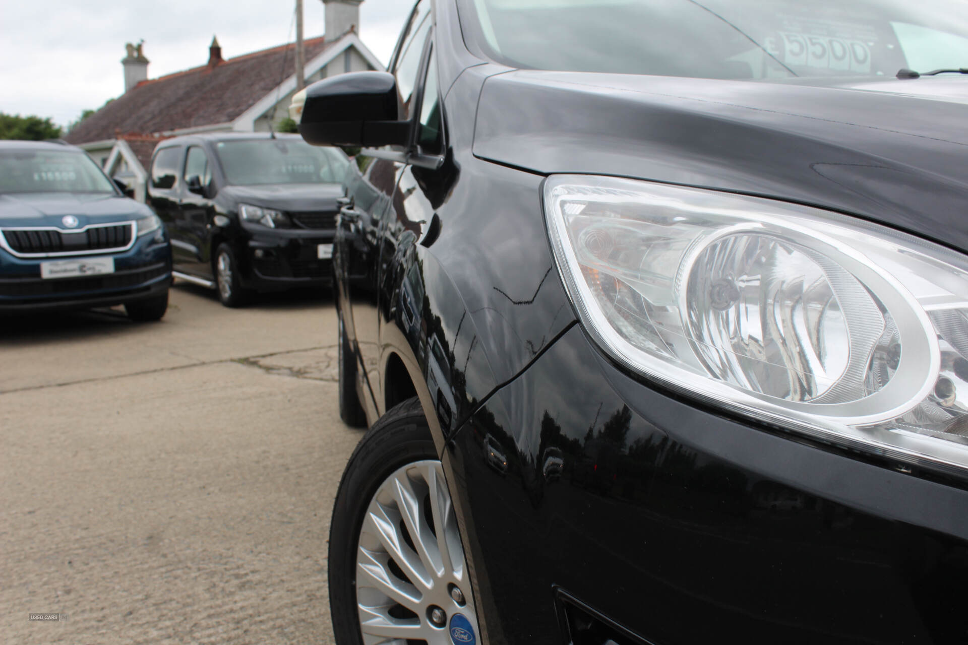 Mar 2014 Ford Grand C-MAX 1.6 TDCi Titanium 5dr