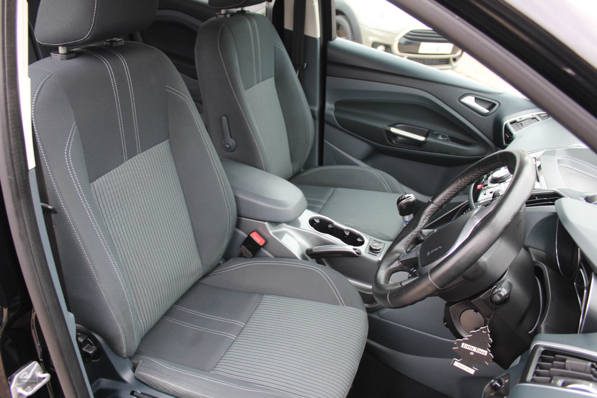 Mar 2014 Ford Grand C-MAX 1.6 TDCi Titanium 5dr