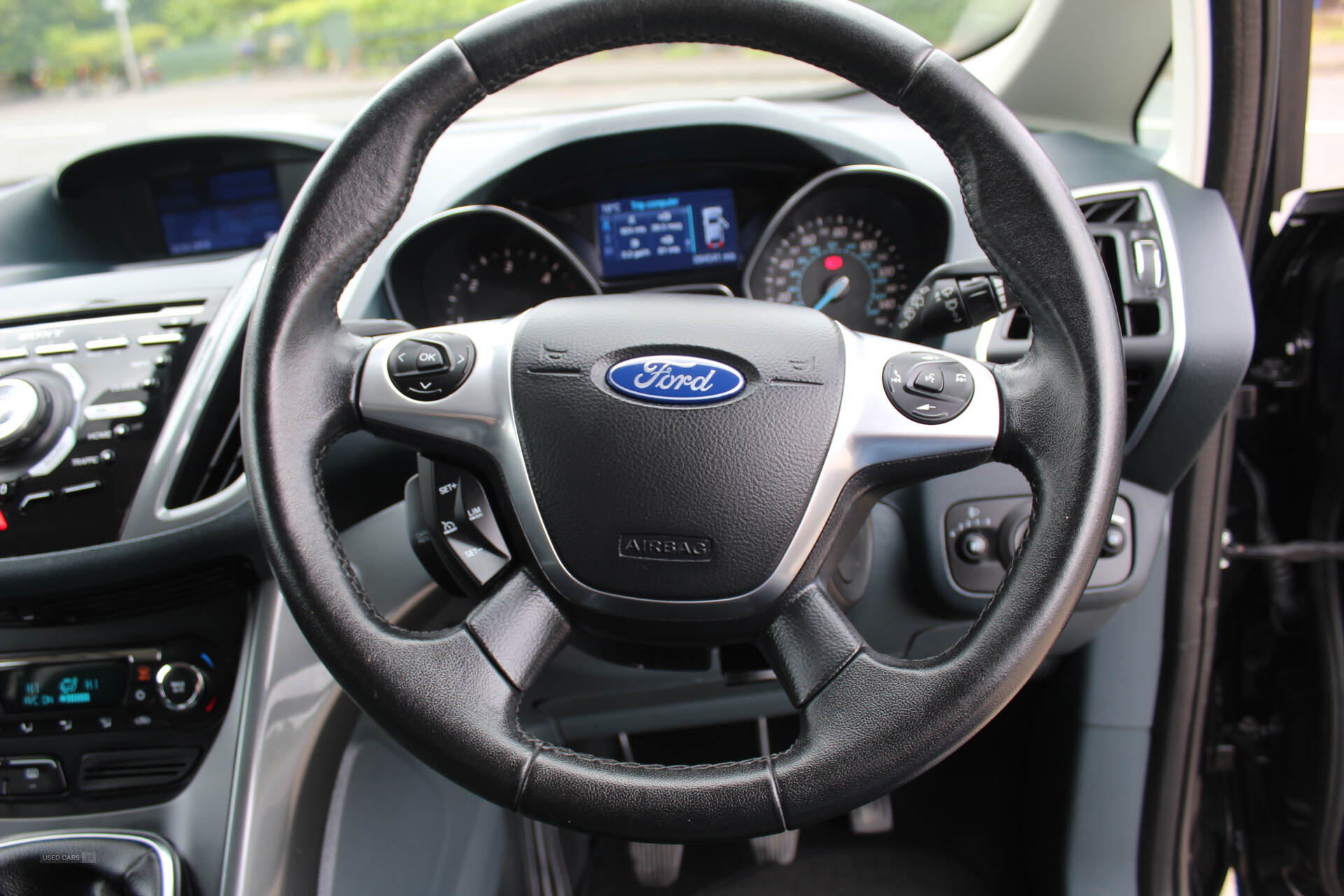 Mar 2014 Ford Grand C-MAX 1.6 TDCi Titanium 5dr