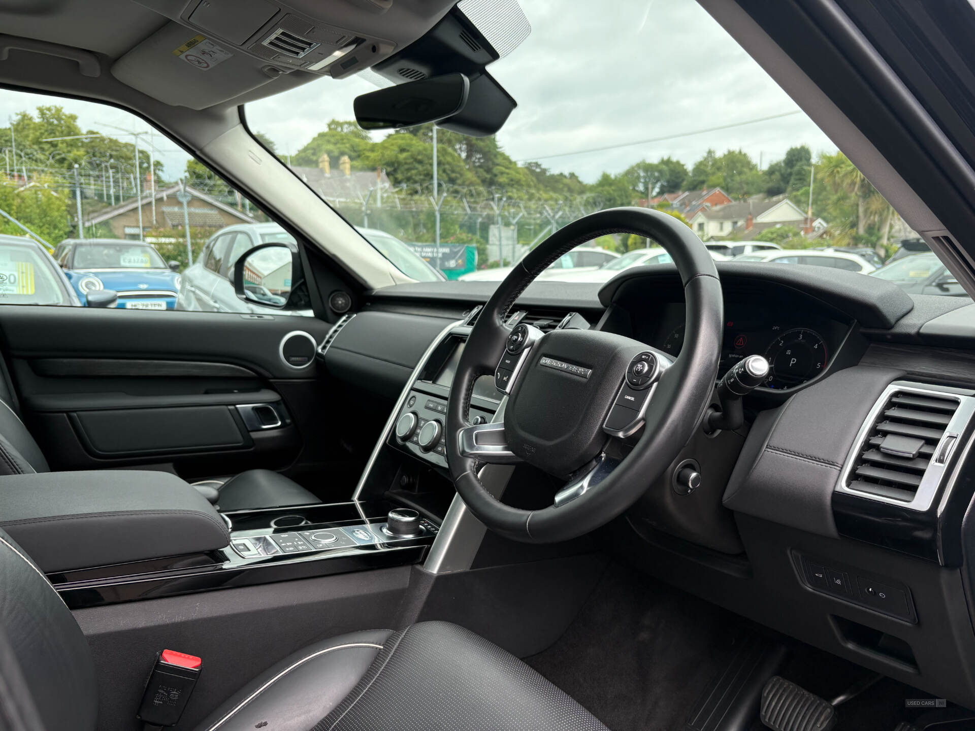 Mar 2019 Land Rover Discovery 3.0 TD6 HSE 5dr Auto