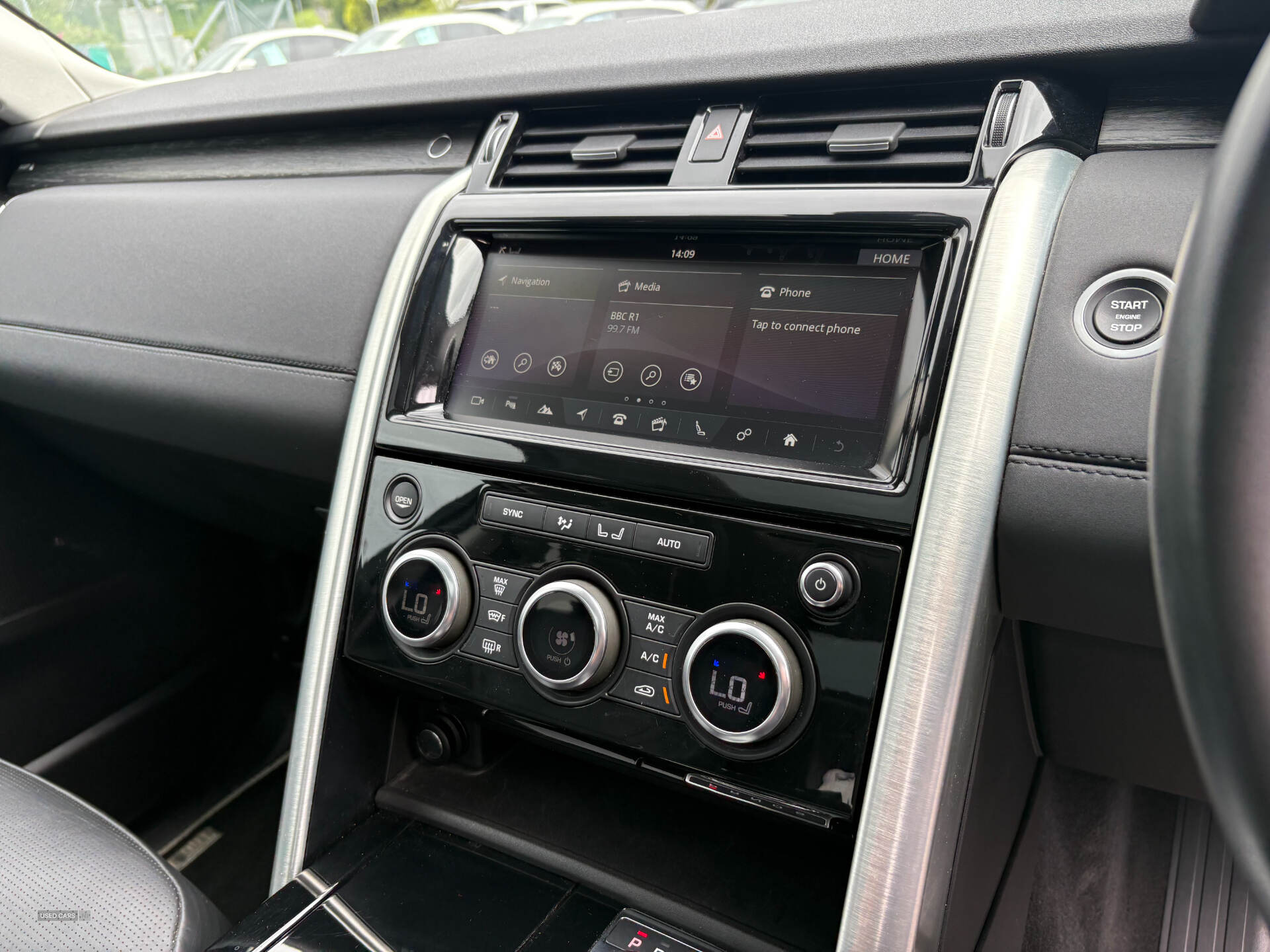 Mar 2019 Land Rover Discovery 3.0 TD6 HSE 5dr Auto