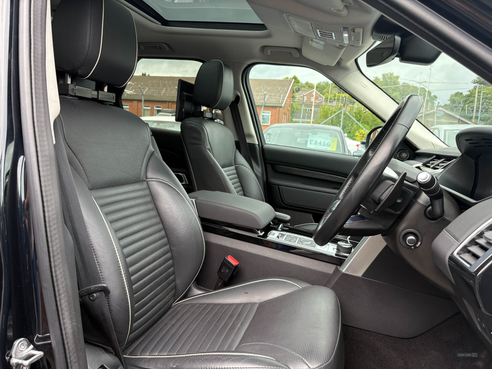Mar 2019 Land Rover Discovery 3.0 TD6 HSE 5dr Auto