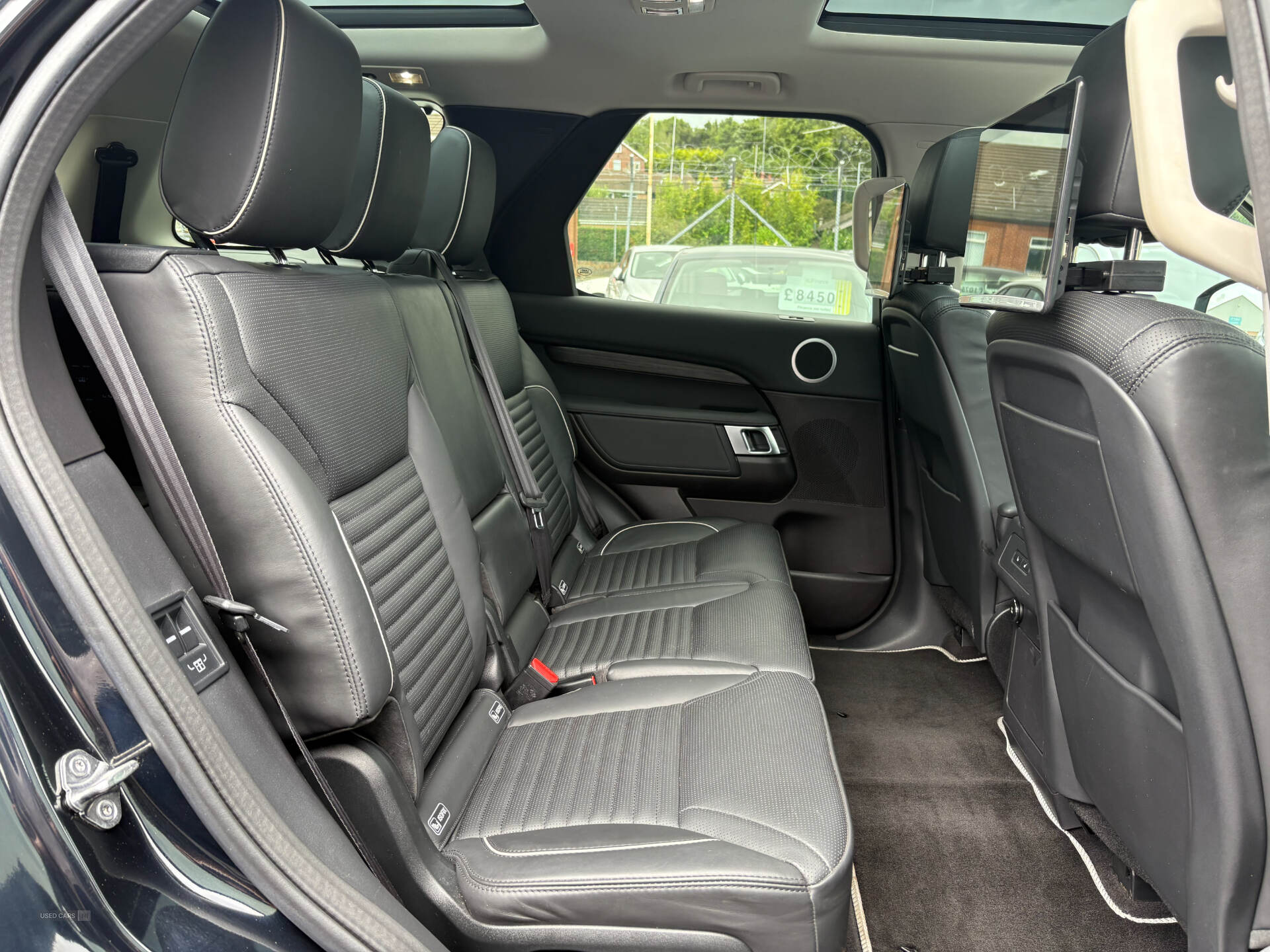 Mar 2019 Land Rover Discovery 3.0 TD6 HSE 5dr Auto