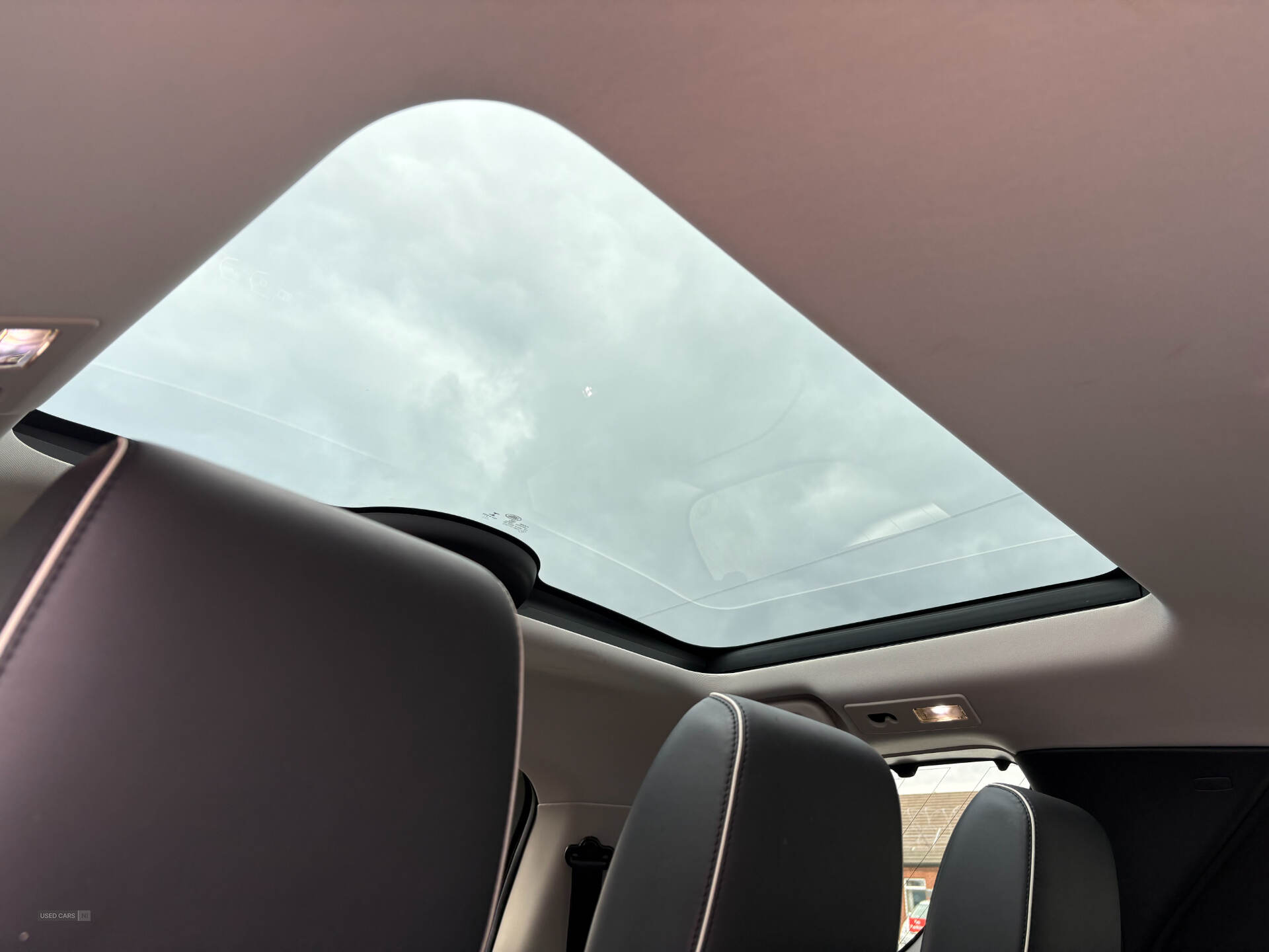 Mar 2019 Land Rover Discovery 3.0 TD6 HSE 5dr Auto