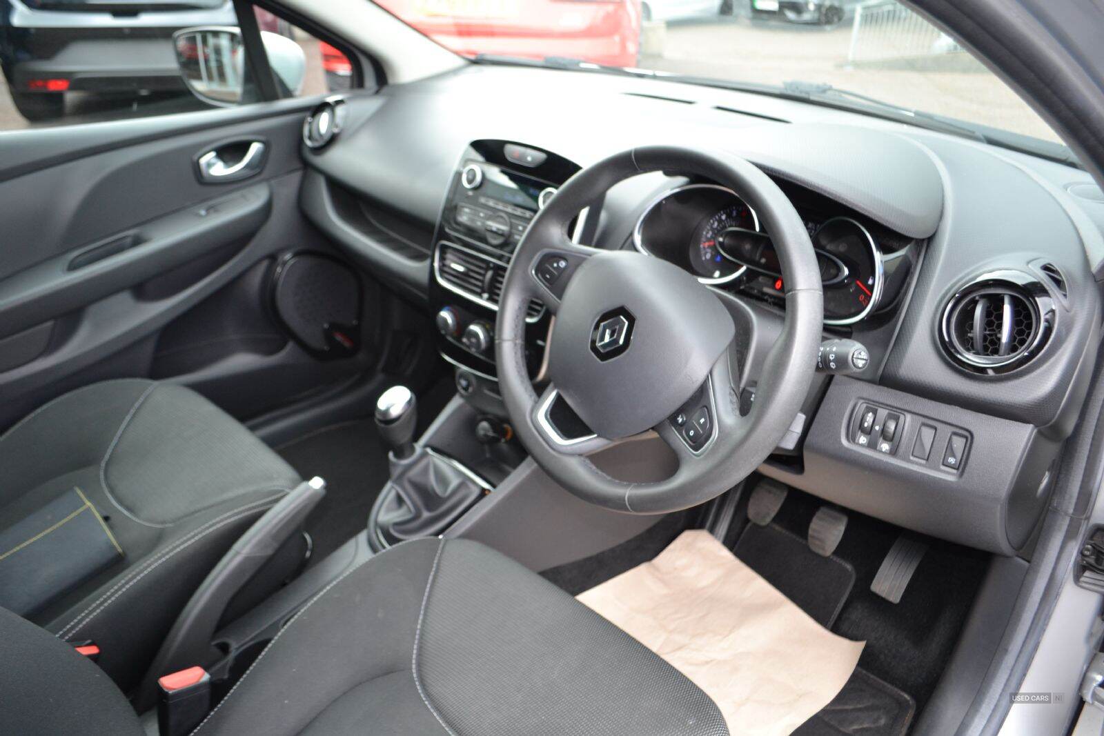 Sep 2019 Renault Clio 0.9 TCE 90 Play 5dr