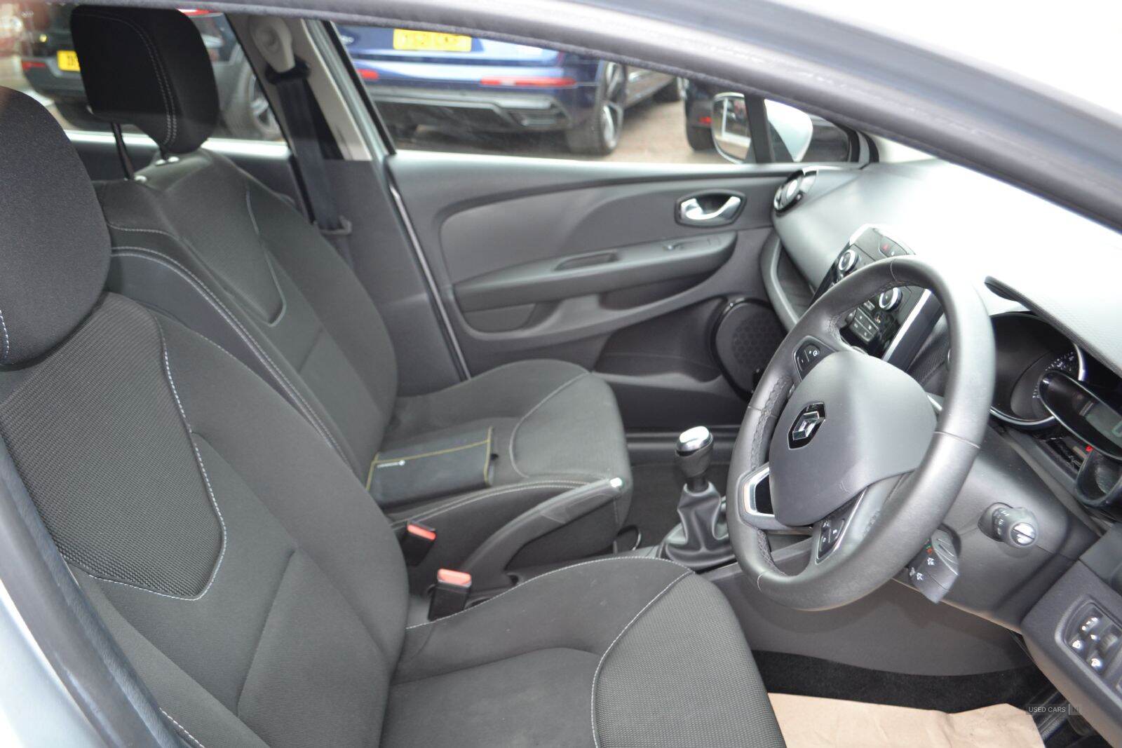 Sep 2019 Renault Clio 0.9 TCE 90 Play 5dr