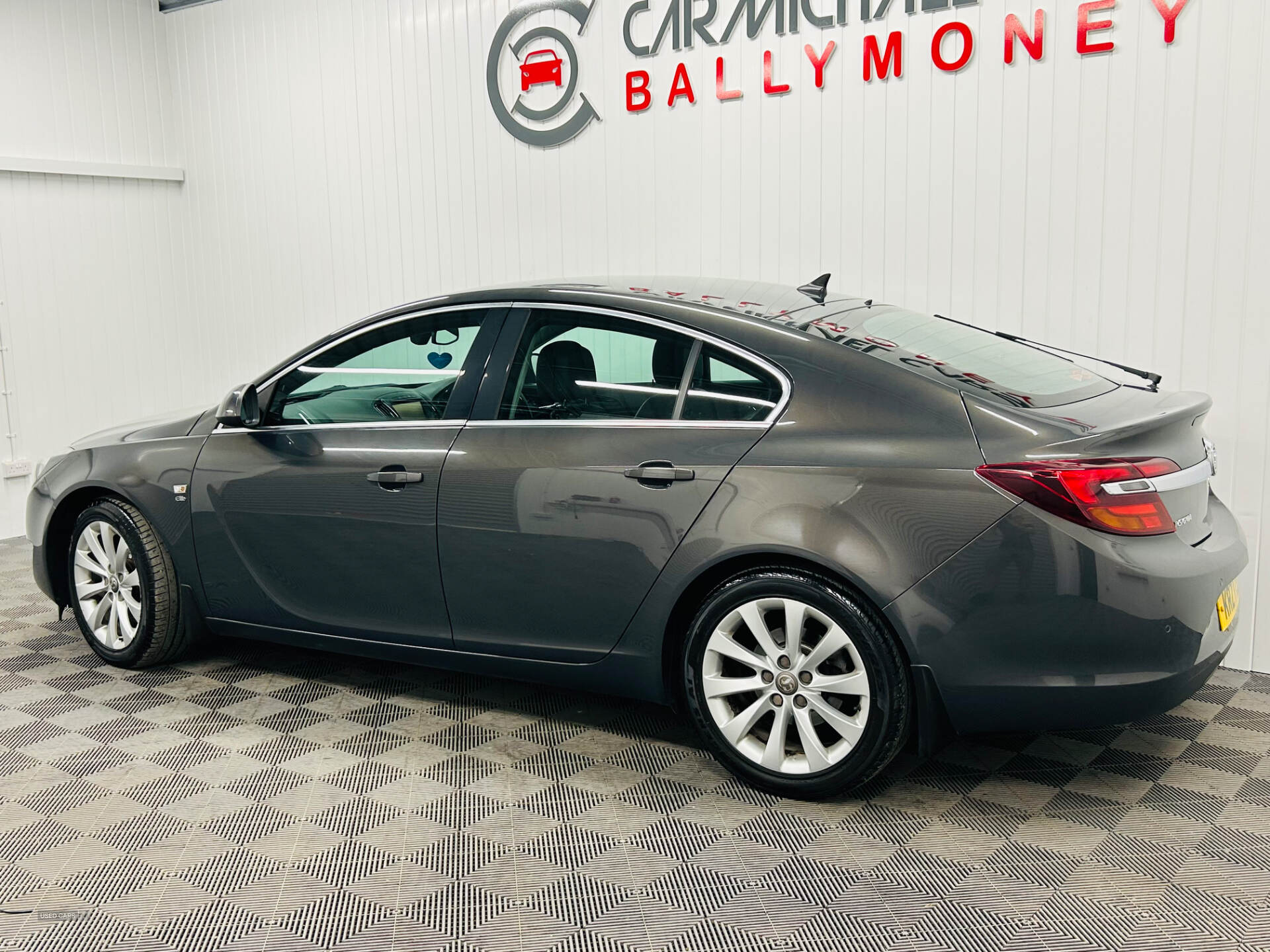 Vauxhall Insignia DIESEL HATCHBACK in Antrim