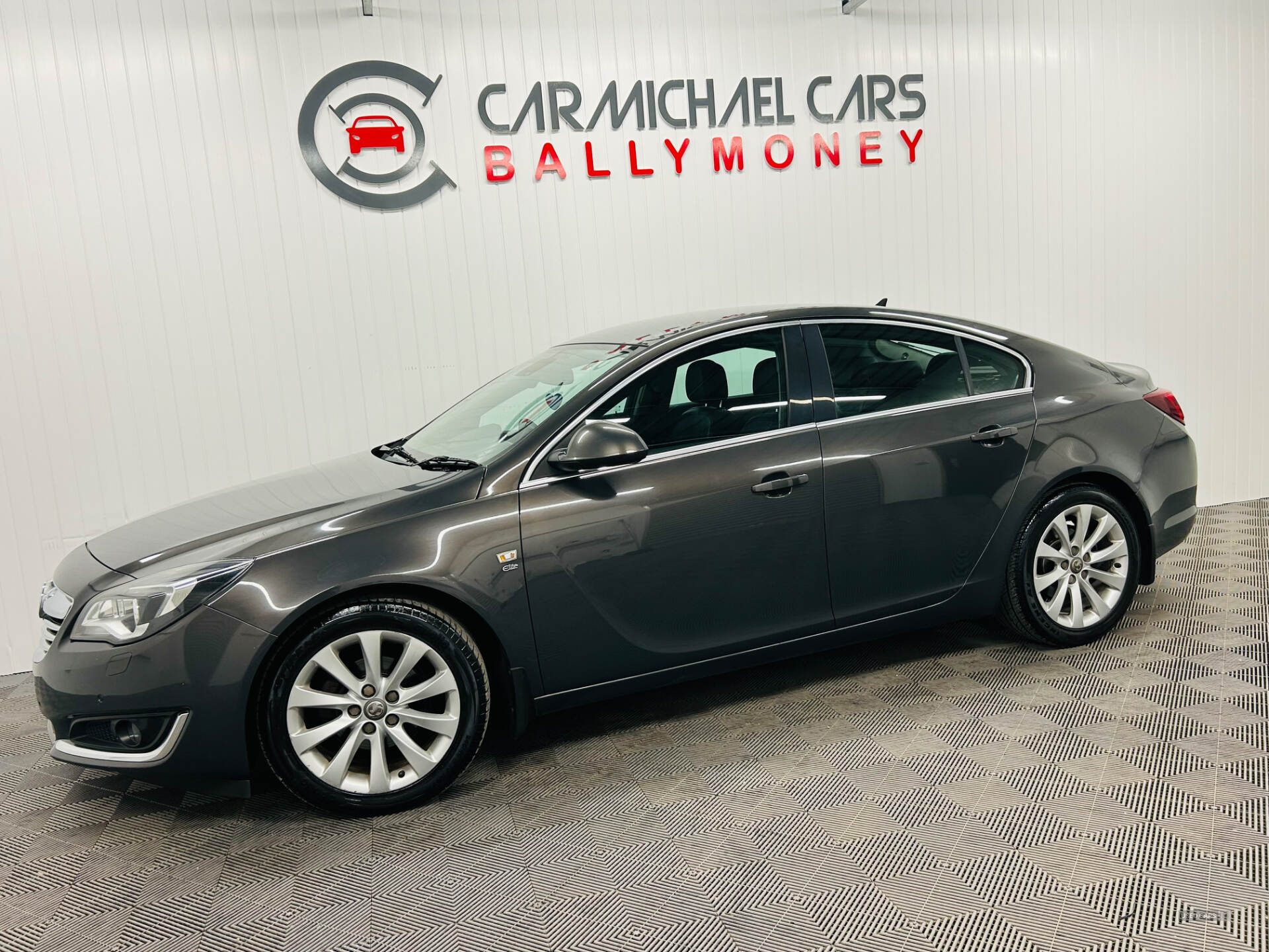 Vauxhall Insignia DIESEL HATCHBACK in Antrim
