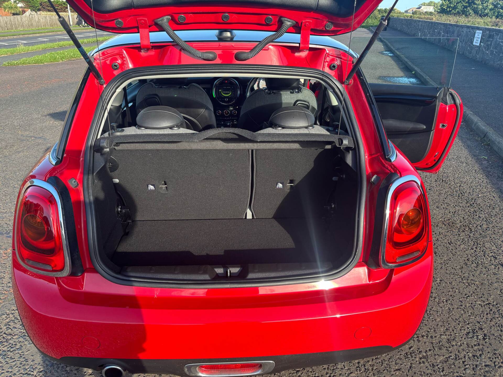 Dec 2017 MINI Hatch 1.5 Cooper D 3dr