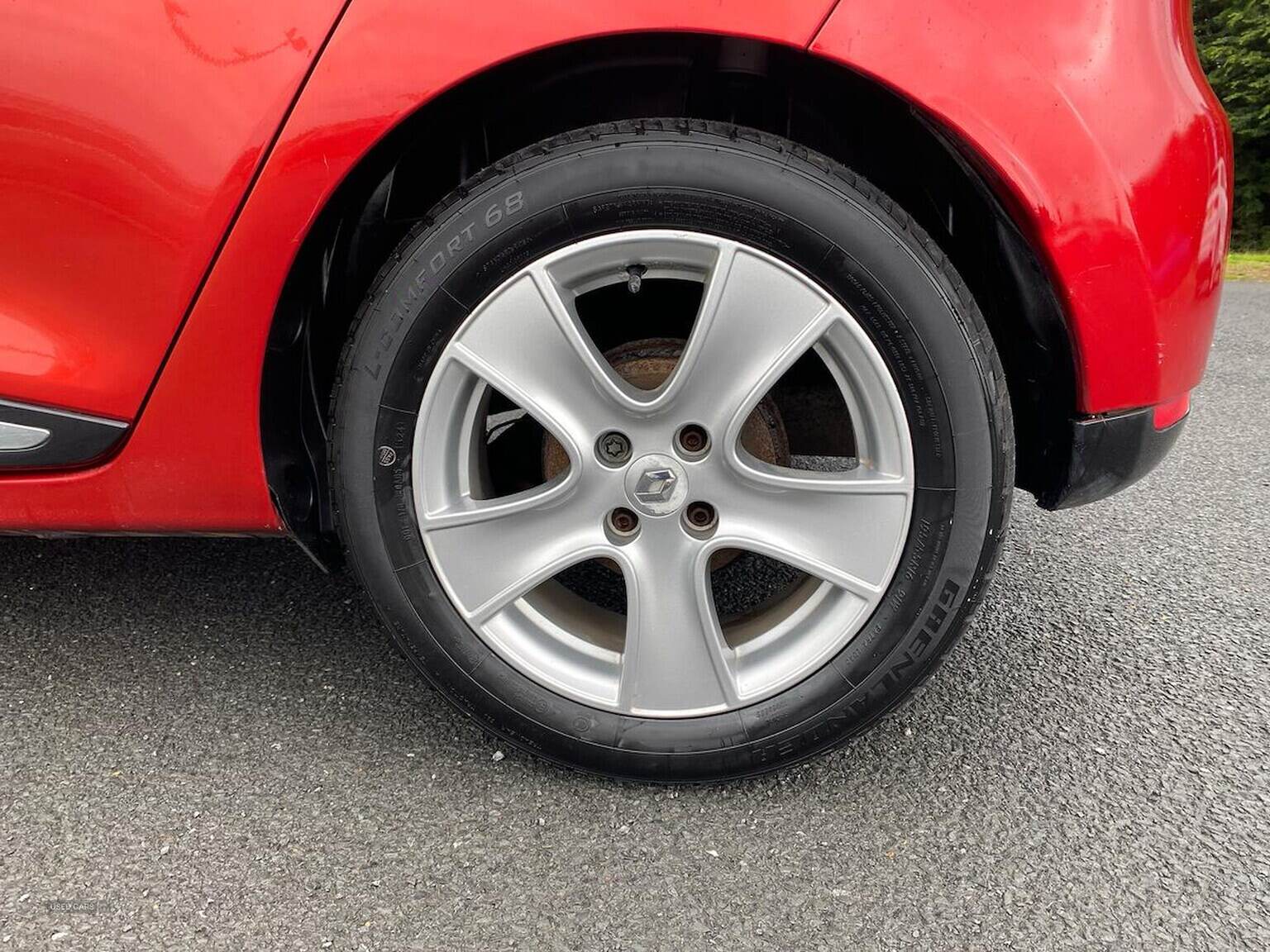 Mar 2016 Renault Clio 1.2 16V Dynamique Nav 5Dr